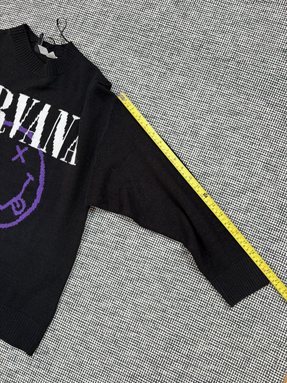 Nirvana H&M Nirvana fuzzy knit jumper sweater grunge alt avant garde Size US S / EU 44-46 / 1 - 11 Thumbnail