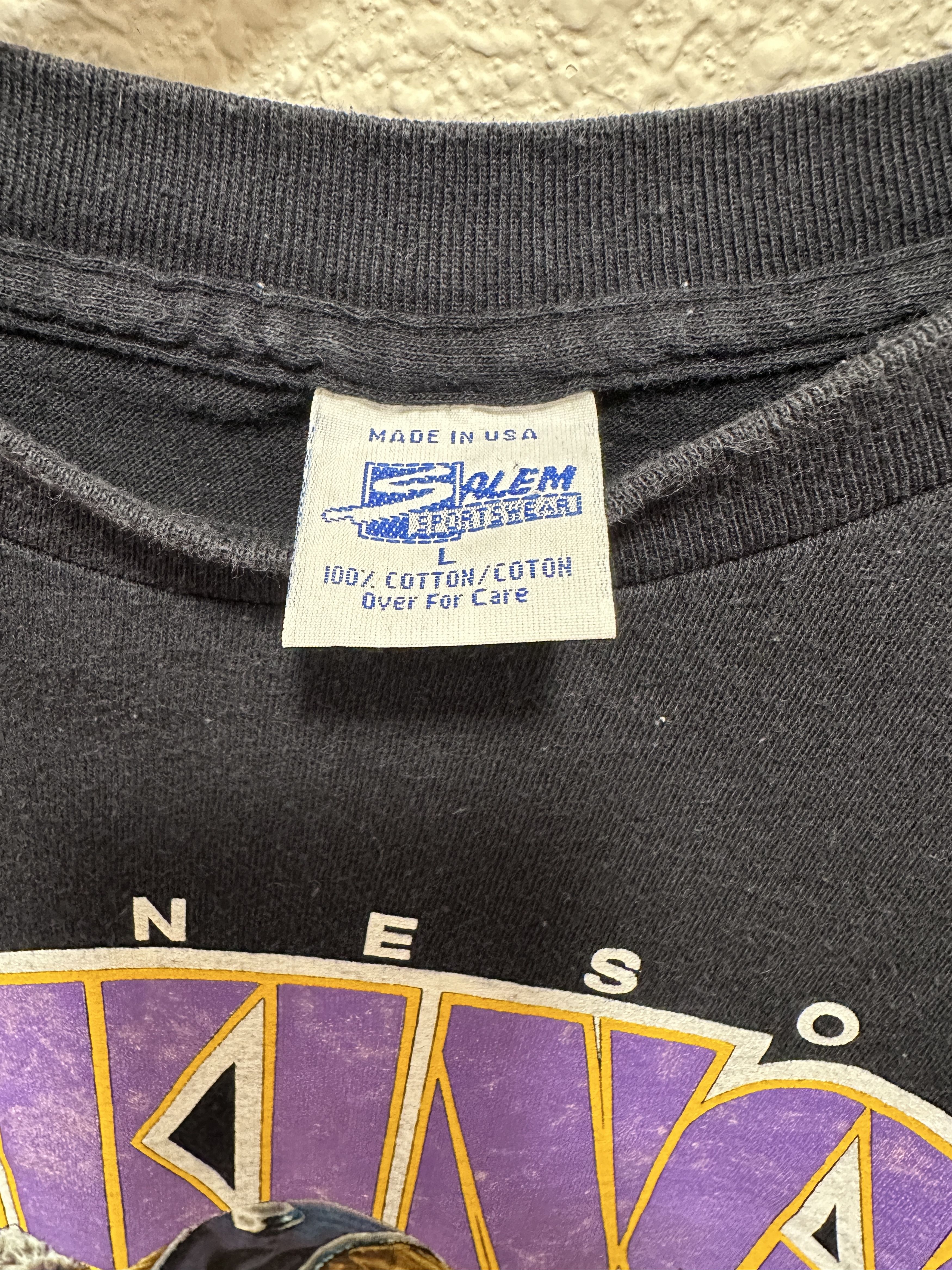 NFL Vintage Minnesota Vikings beard t-shirt 90s NFL Size US L / EU 52-54 / 3 - 3 Thumbnail