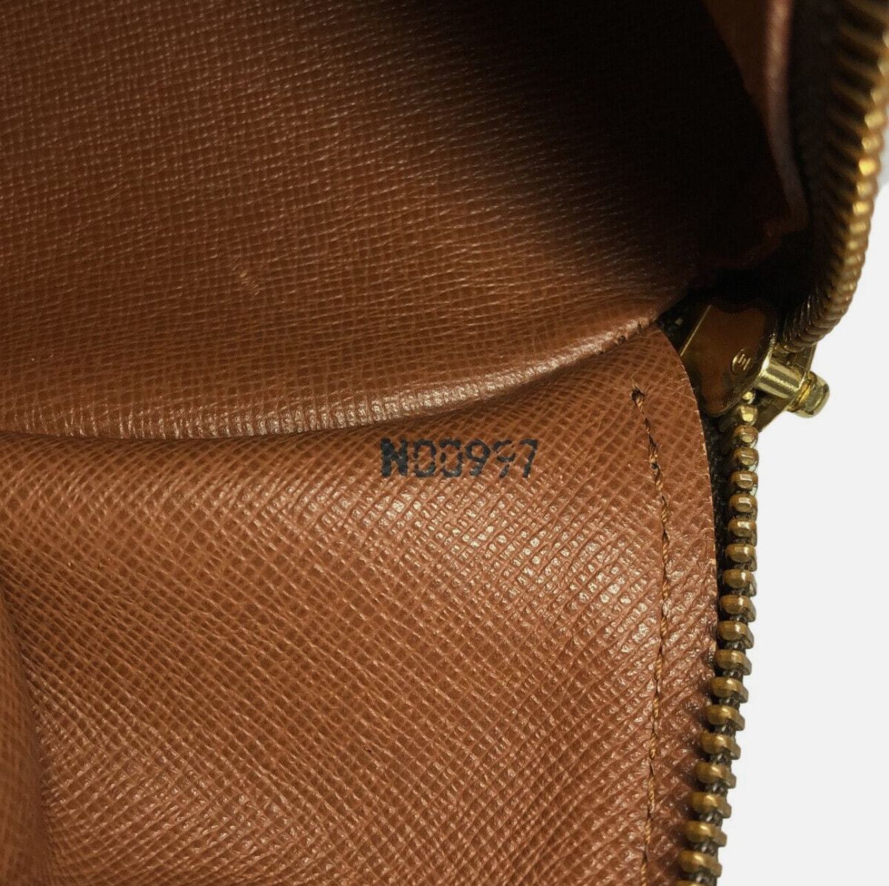 Louis Vuitton Louis Vuitton papillon 30 Size ONE SIZE - 10 Thumbnail