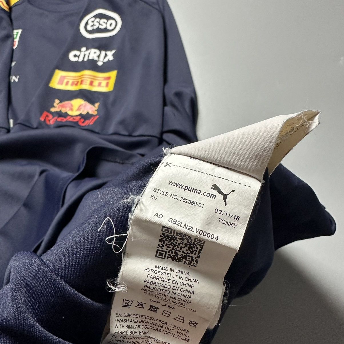 Puma × Red Bull PUMA x RED BULL RACING F1 TEAM T-SHIRT 2018 Size US L / EU 52-54 / 3 - 13 Thumbnail