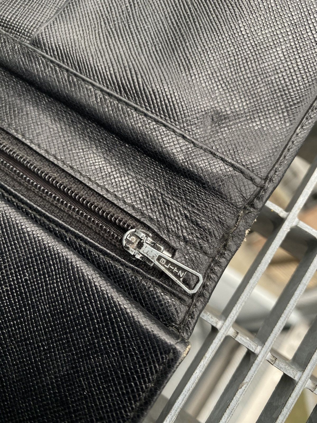 Prada Prada Metal Logo Leather Wallet Size ONE SIZE - 6 Thumbnail