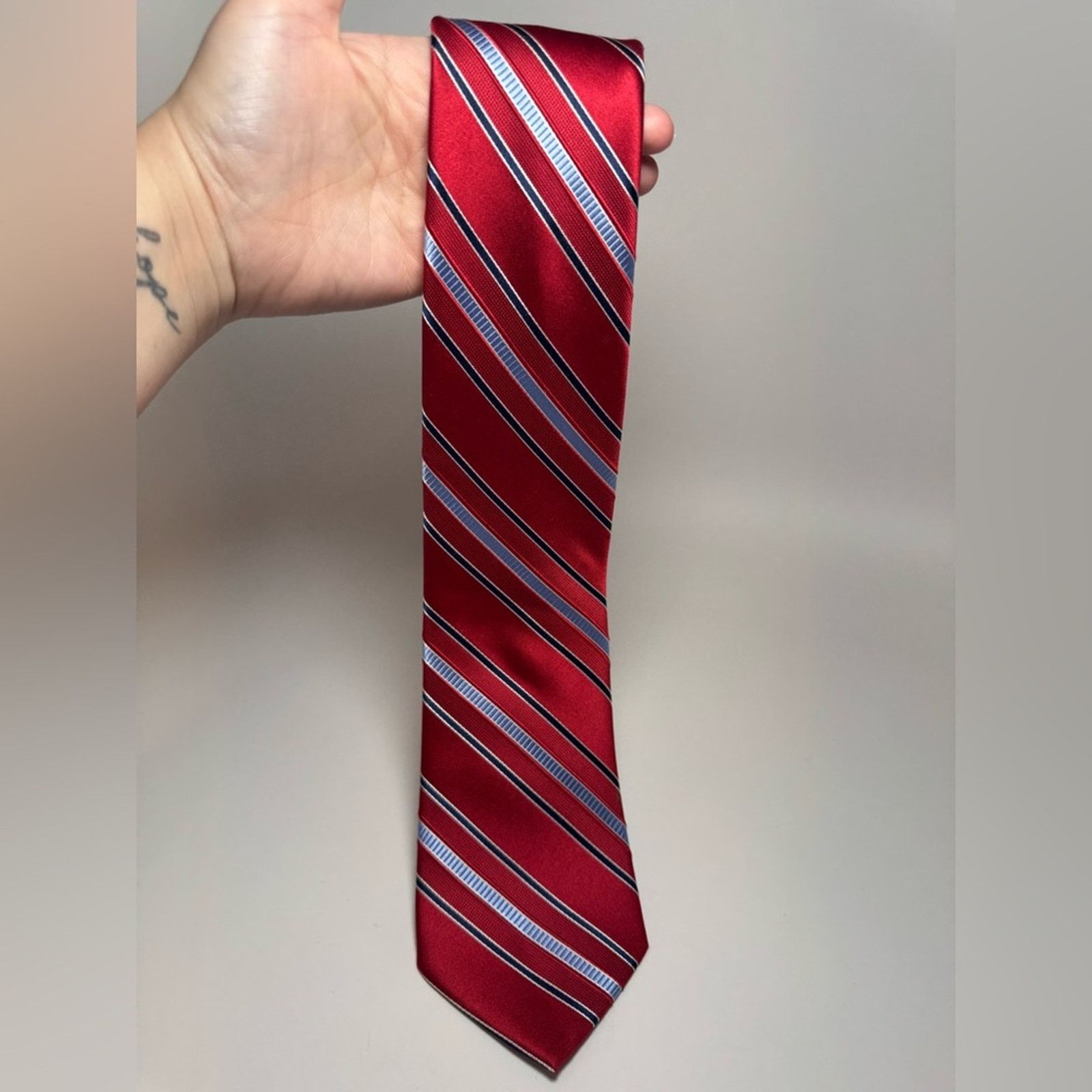 Michael Kors Michael Kors Red Blue Navy Striped Tie Designer Mens Size ONE SIZE - 1 Thumbnail