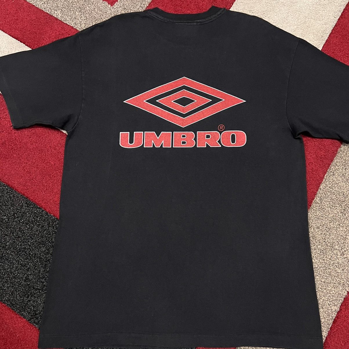 Umbro × Vintage Cheap - Vintage Man United Size US L / EU 52-54 / 3 - 9 Thumbnail