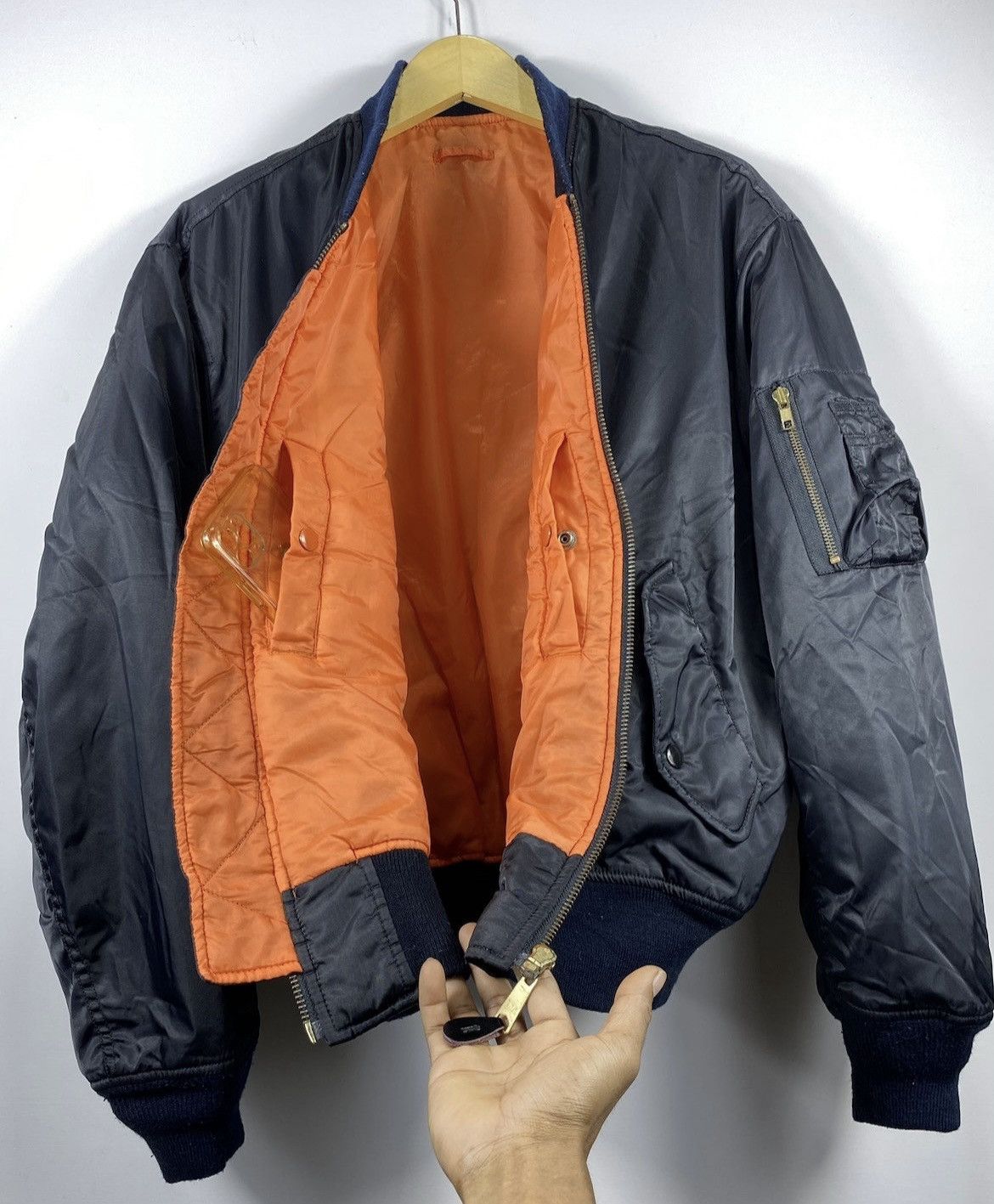 Vintage Vintage MA-1 Balenciaga Style Bomber Jacket Air Force Size US L / EU 52-54 / 3 - 3 Thumbnail