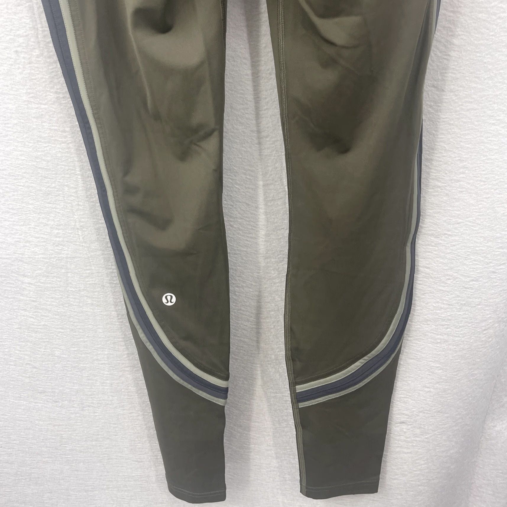 Lululemon Lululemon Run Crew Leggings Women 6 Hi Rise Olive Green Full Length Logo Running Leggings Size 28" / US 6 / IT 42 - 4 Thumbnail