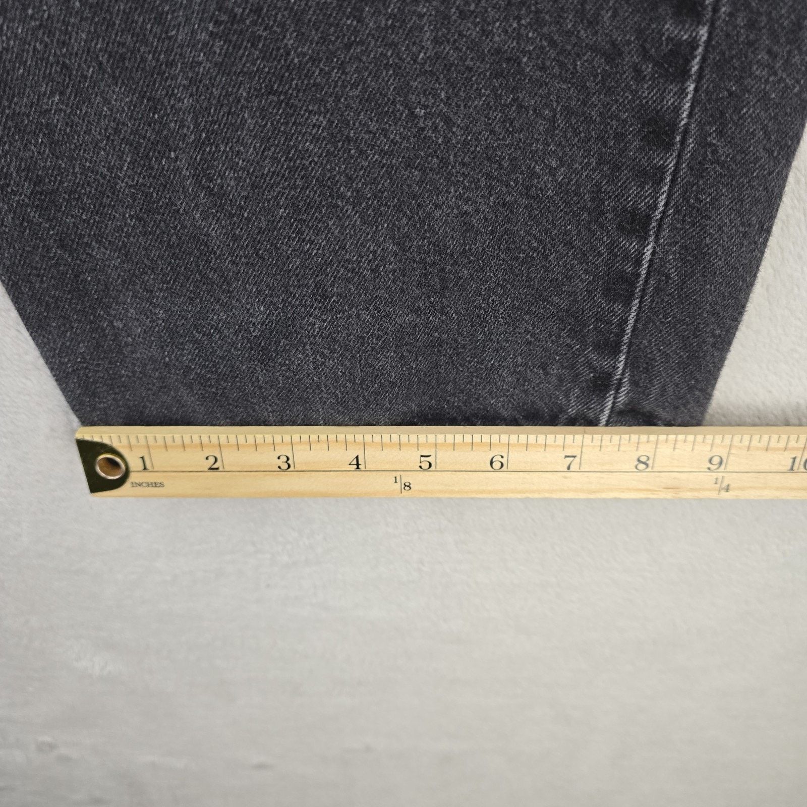 Levi's Vintage 90s Levis 501 Jeans Men 38x30 (Fits 38x26) Black USA Size US 38 / EU 54 - 12 Thumbnail