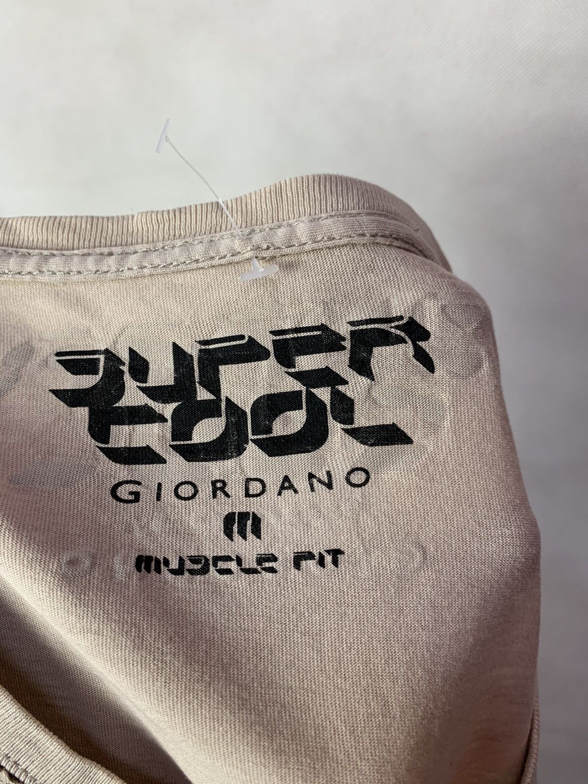 Giordano 🔥Giordano Super Cool Artist Potrait Tee Big Print Size US M / EU 48-50 / 2 - 6 Thumbnail