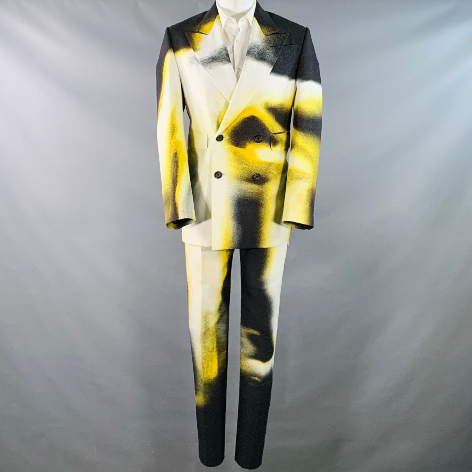 Alexander McQueen FW22 Size 38 Black White Yellow Painted Viscose Suit Size 38R - 3 Thumbnail