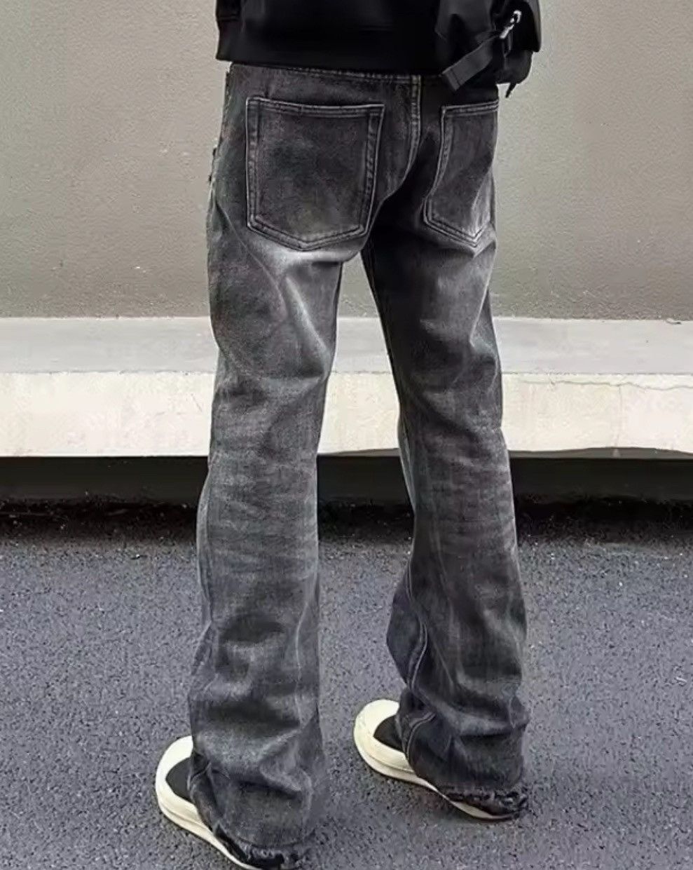Jean Distressed Denim Jeans – Slim Fit – Ripped Detailing Size US 30 / EU 46 - 3 Thumbnail
