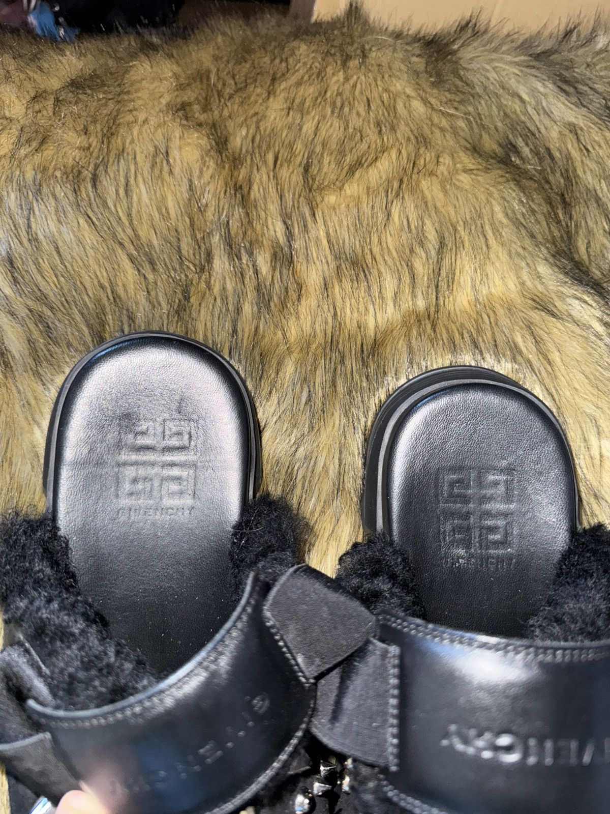 Givenchy Givenchy Spiked Marshmallow Clogs Size US 7 / EU 40 - 6 Thumbnail