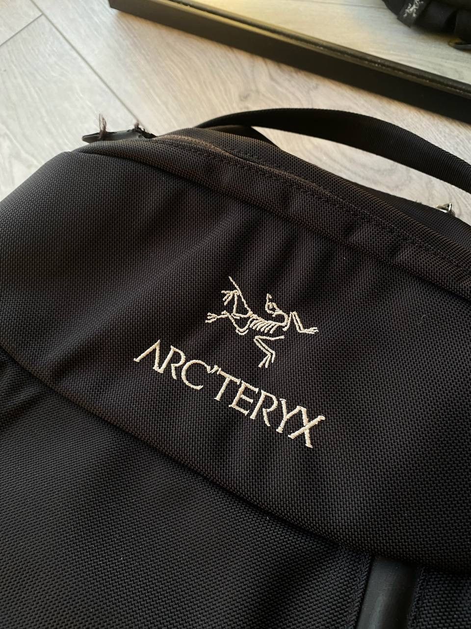 Arc'teryx Vintage Arc'teryx Blade 24 Bagpack Black Size ONE SIZE - 3 Thumbnail