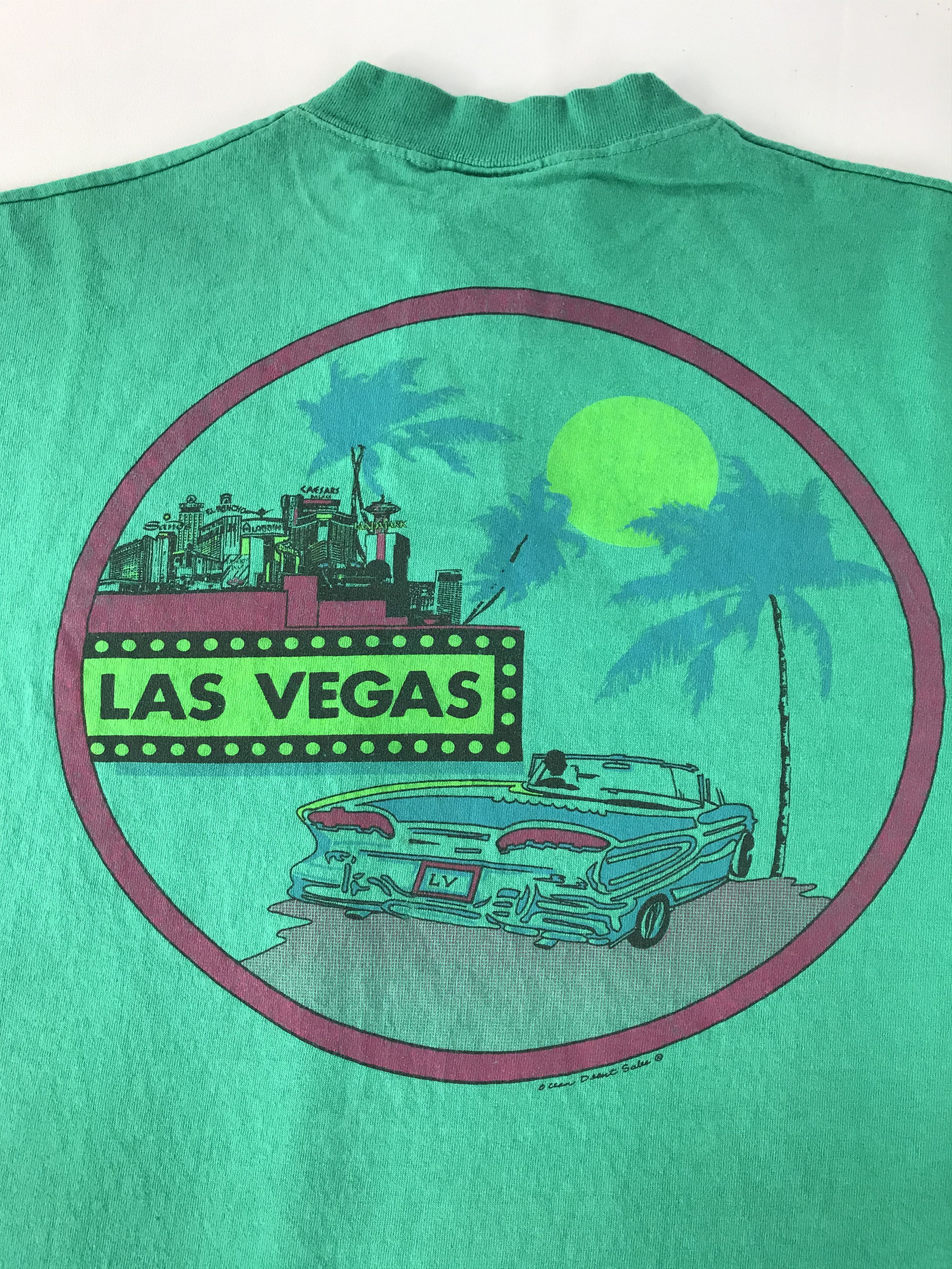 Vintage 90s Las Vegas Ocean Sent Soul Henley Neck Big Graphic Screen Size US L / EU 52-54 / 3 - 6 Thumbnail