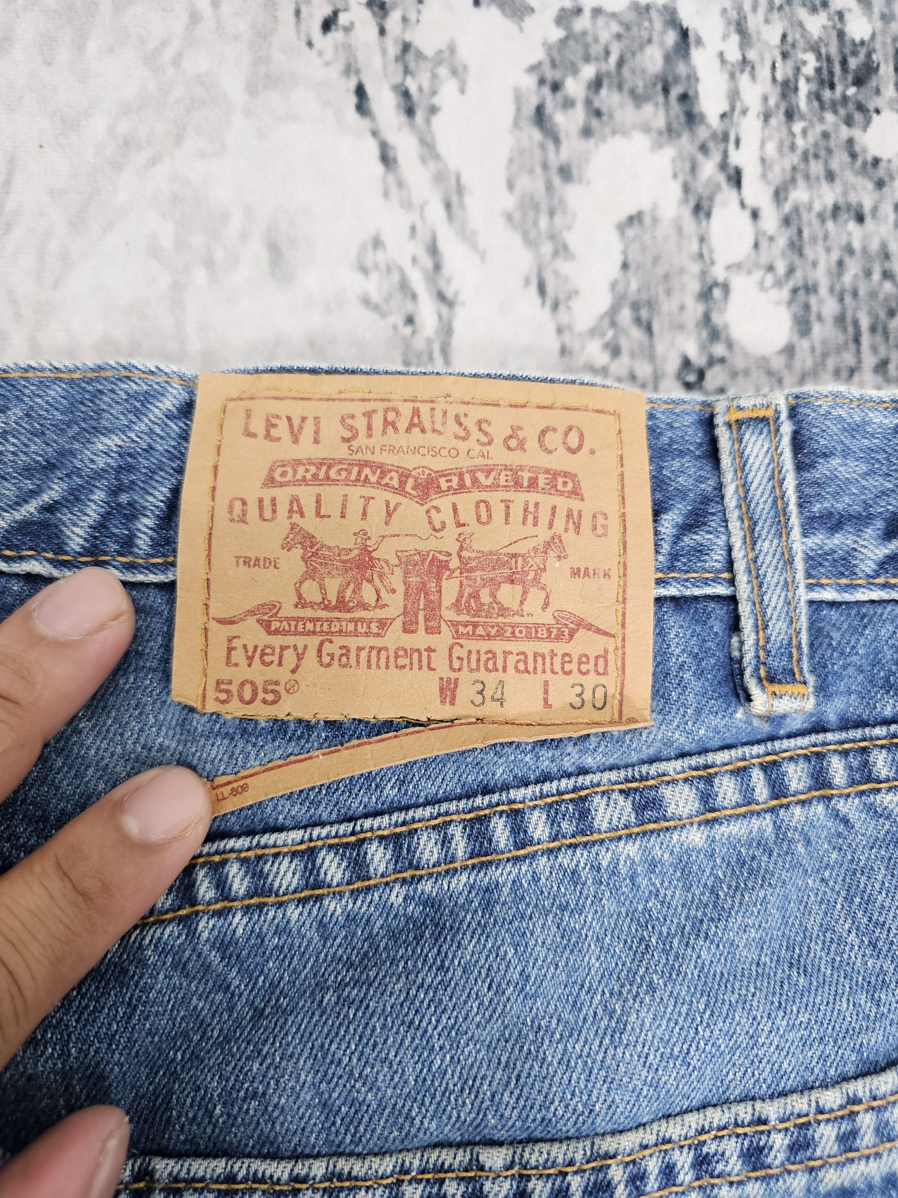 Levi's Vintage Clothing Vtg 90'S LEVIS 505 Distressed Faded Blue Cropped Jeans L0498 Size US 34 / EU 50 - 12 Thumbnail