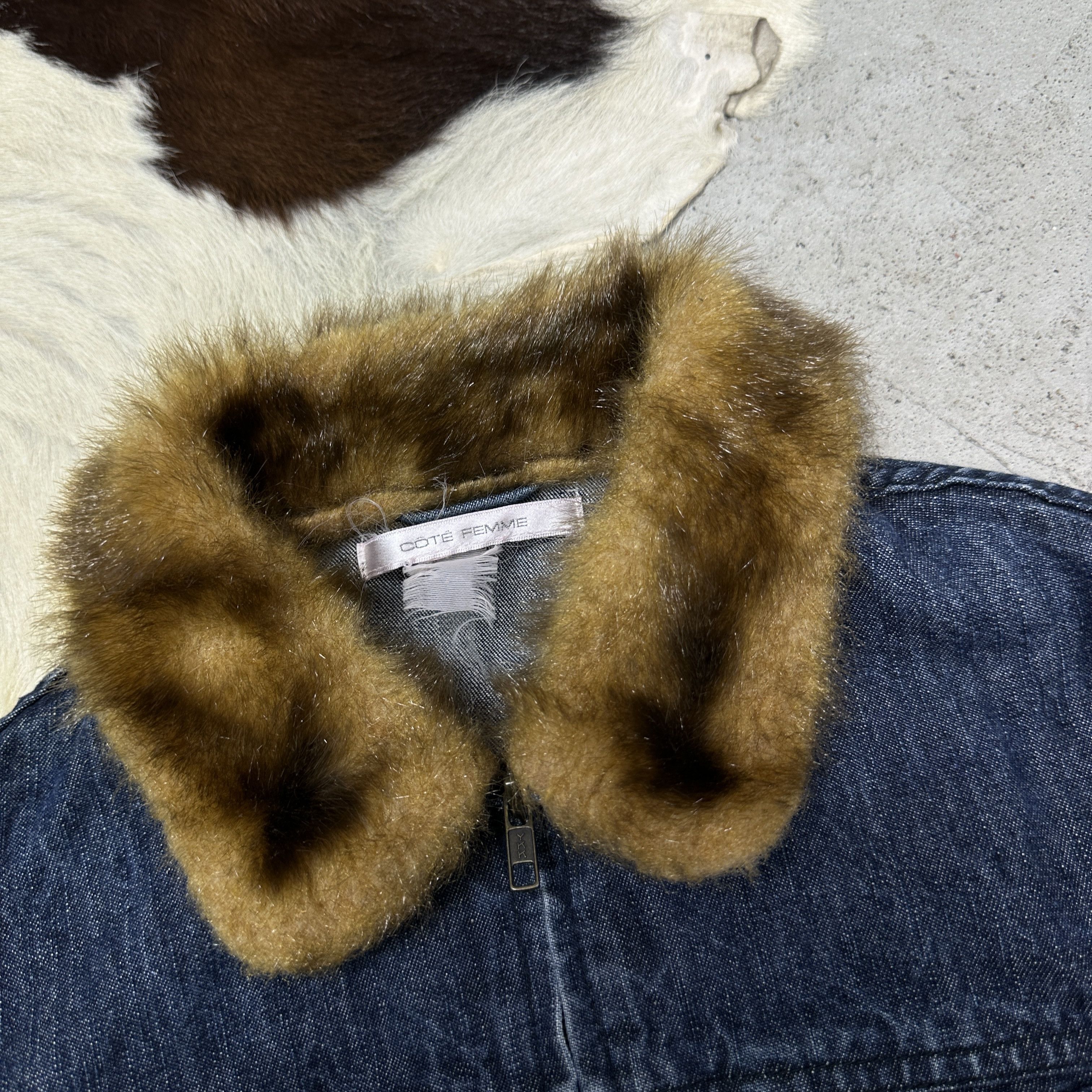 Vintage Vintage Denim Casual Faux Fur Collar Jeans Jacket 00s Size S / US 4 / IT 40 - 3 Thumbnail