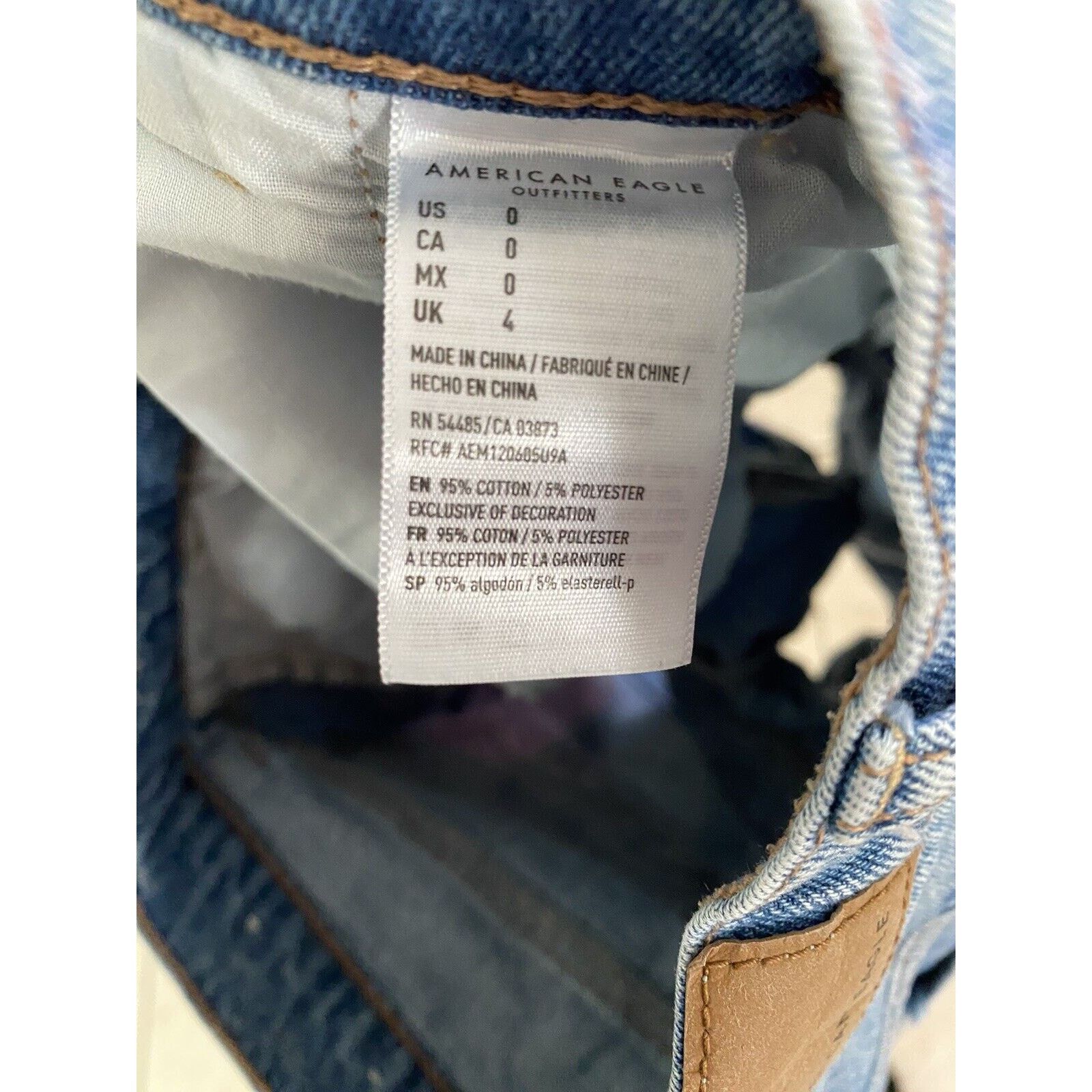 American Eagle Outfitters American Eagle Mom Short Sz 0 Medium Wash Mid Rise 4-Pocket Size 25" / US 0 / IT 36 - 3 Thumbnail