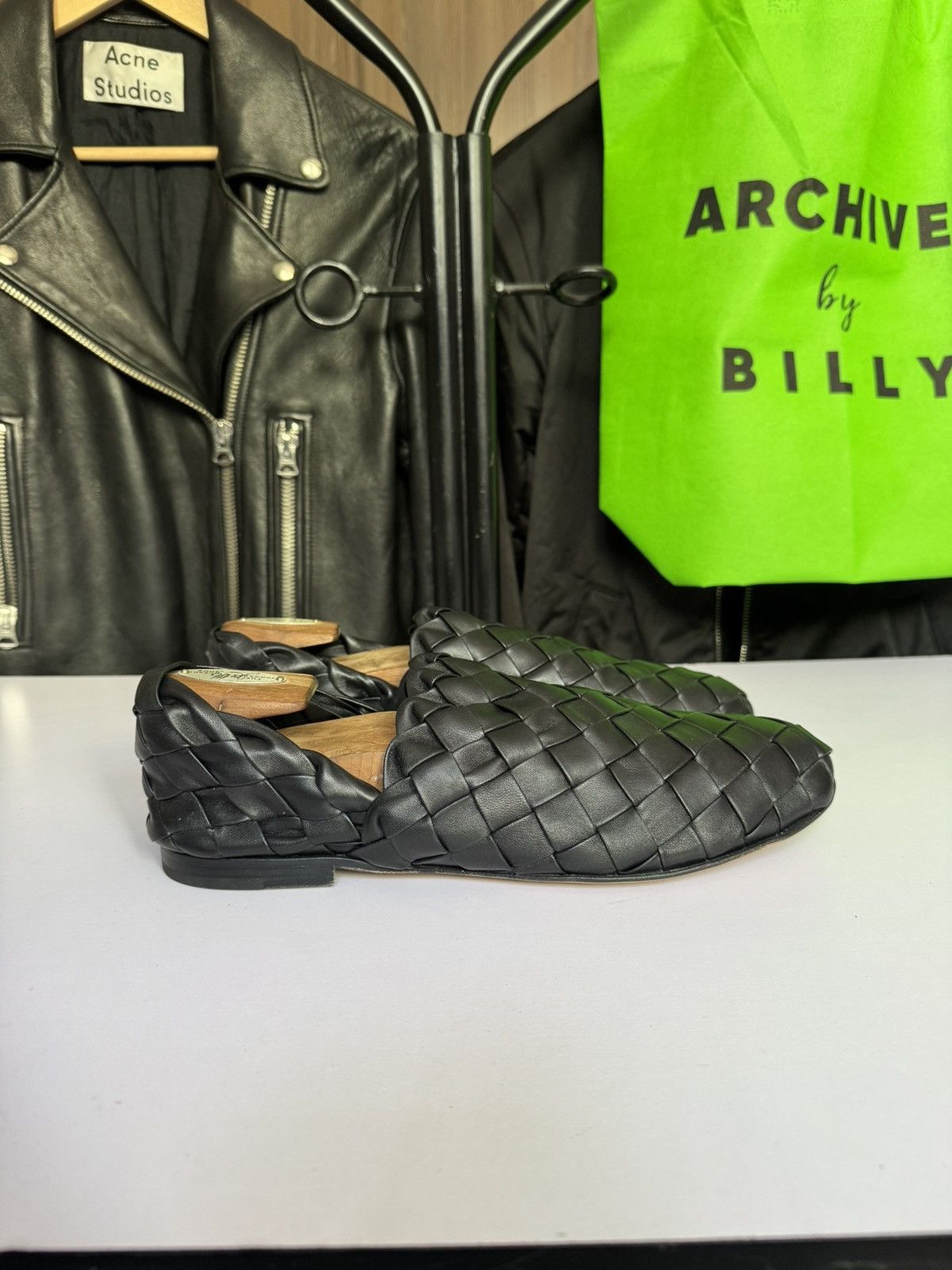 Bottega Veneta 🔥 Bottega Veneta 01slwg110624 intrecciato Slippers Size US 7 / EU 40 - 2 Thumbnail