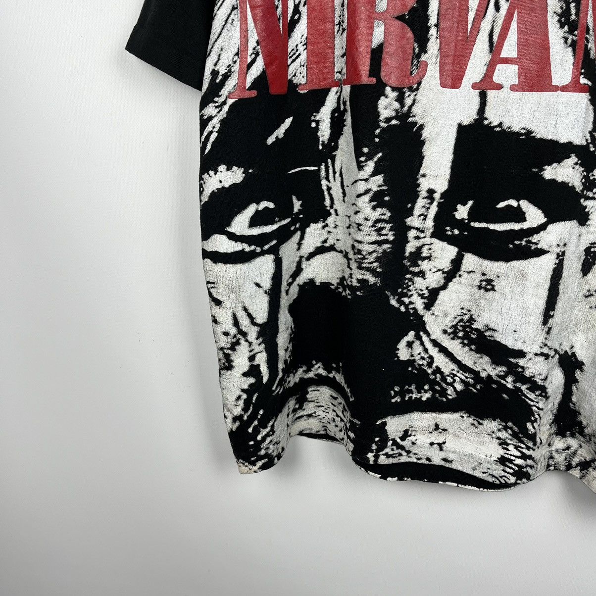 Band Tees Vintage Nirvana In Utero rare All Over Print rock tee 90’s Size US M / EU 48-50 / 2 - 5 Thumbnail