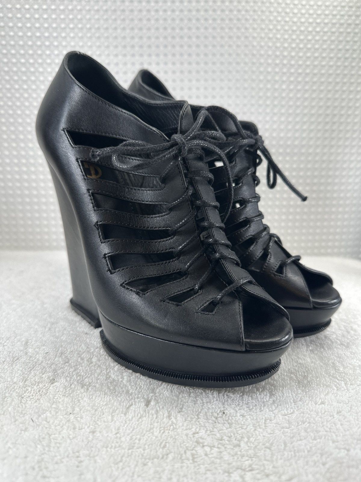 Yves Saint Laurent Yves Saint Laurent Hortense Wedge Heels Size US 8 / IT 38 - 2 Thumbnail
