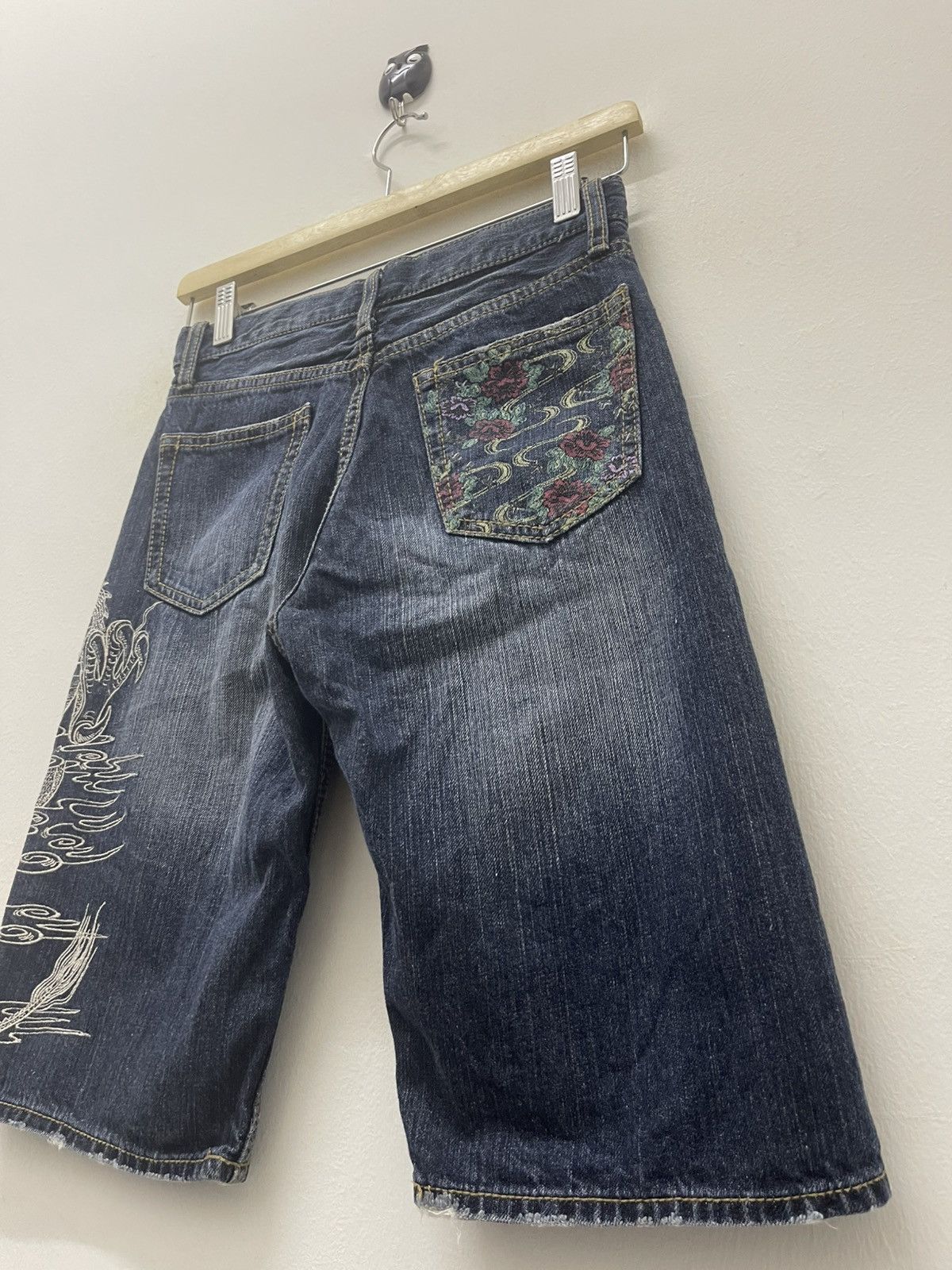 Le Grande Bleu (L.G.B.) Rare Vintage JAPANESE SUKAJAN Dragon Embroidery Jorts Size US 26 / EU 42 - 11 Thumbnail
