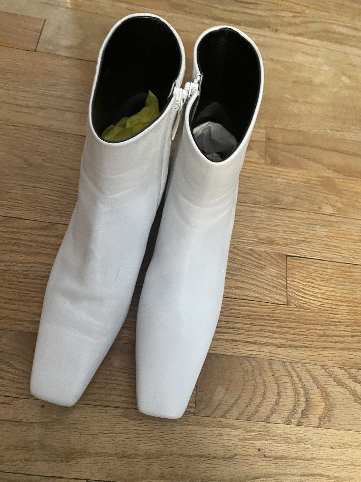 Balenciaga Authentic Balenciaga Typo BB White Leather Ankle Boots 38.5 Size US 8.5 / IT 38.5 - 5 Thumbnail