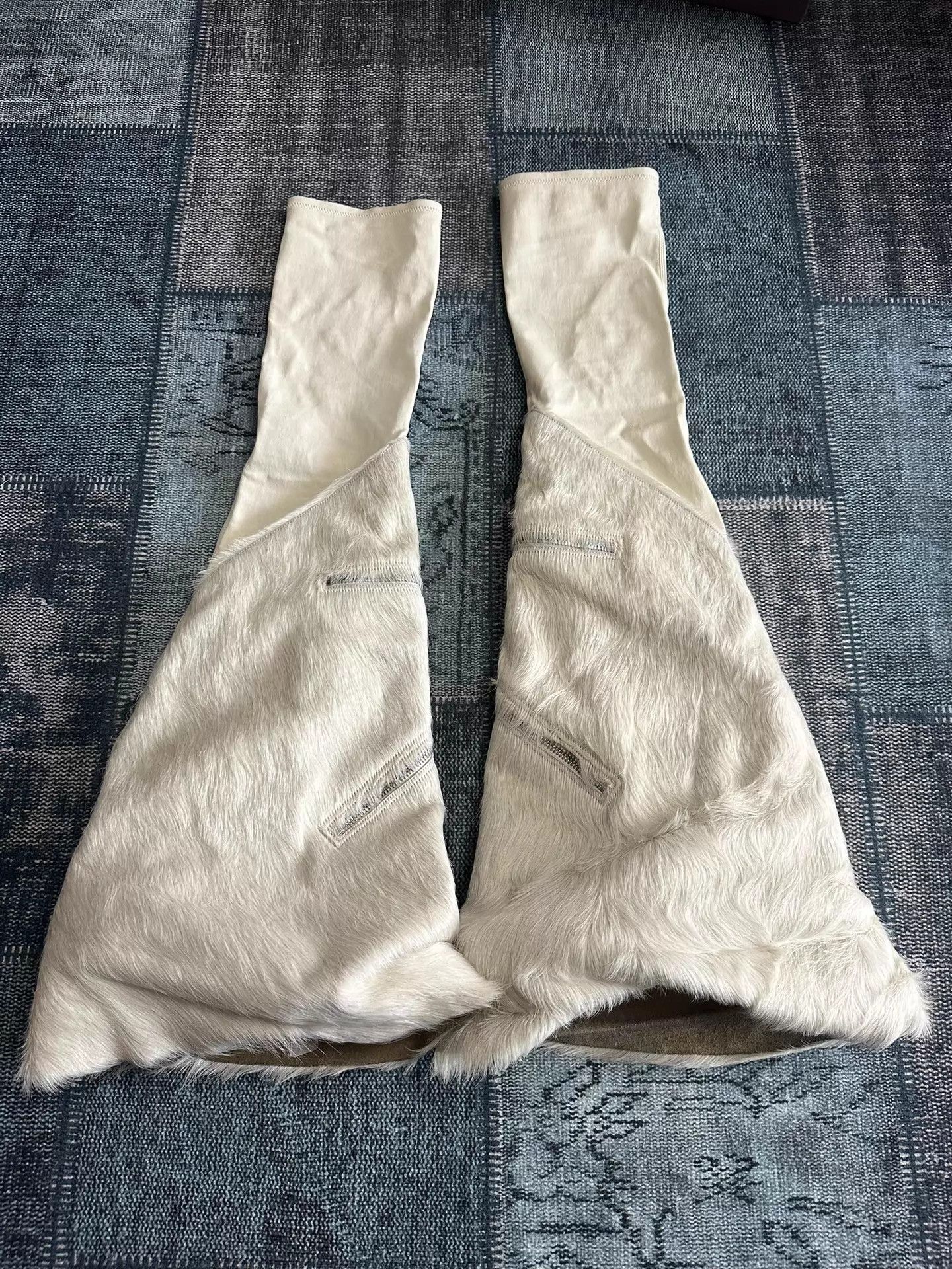 Rick Owens Rick Owens 25FW Women's White Horsehair Cargo Flare 37 Size US 6.5 / IT 36.5 - 1 Thumbnail