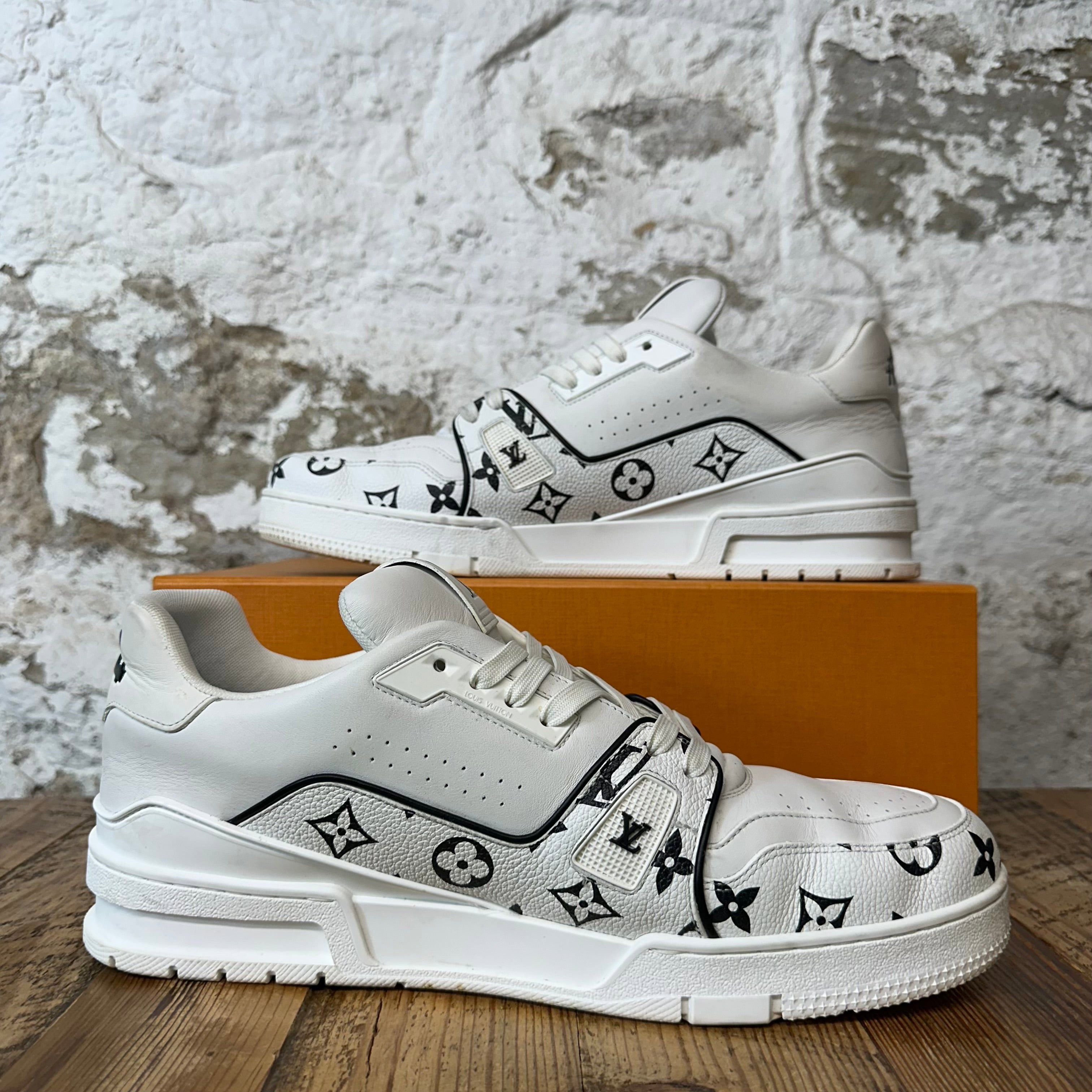 Louis Vuitton Louis Vuitton Monogram White Trainer Sneaker Sz 12 (10.5LV) Size US 12 / EU 45 - 2 Thumbnail