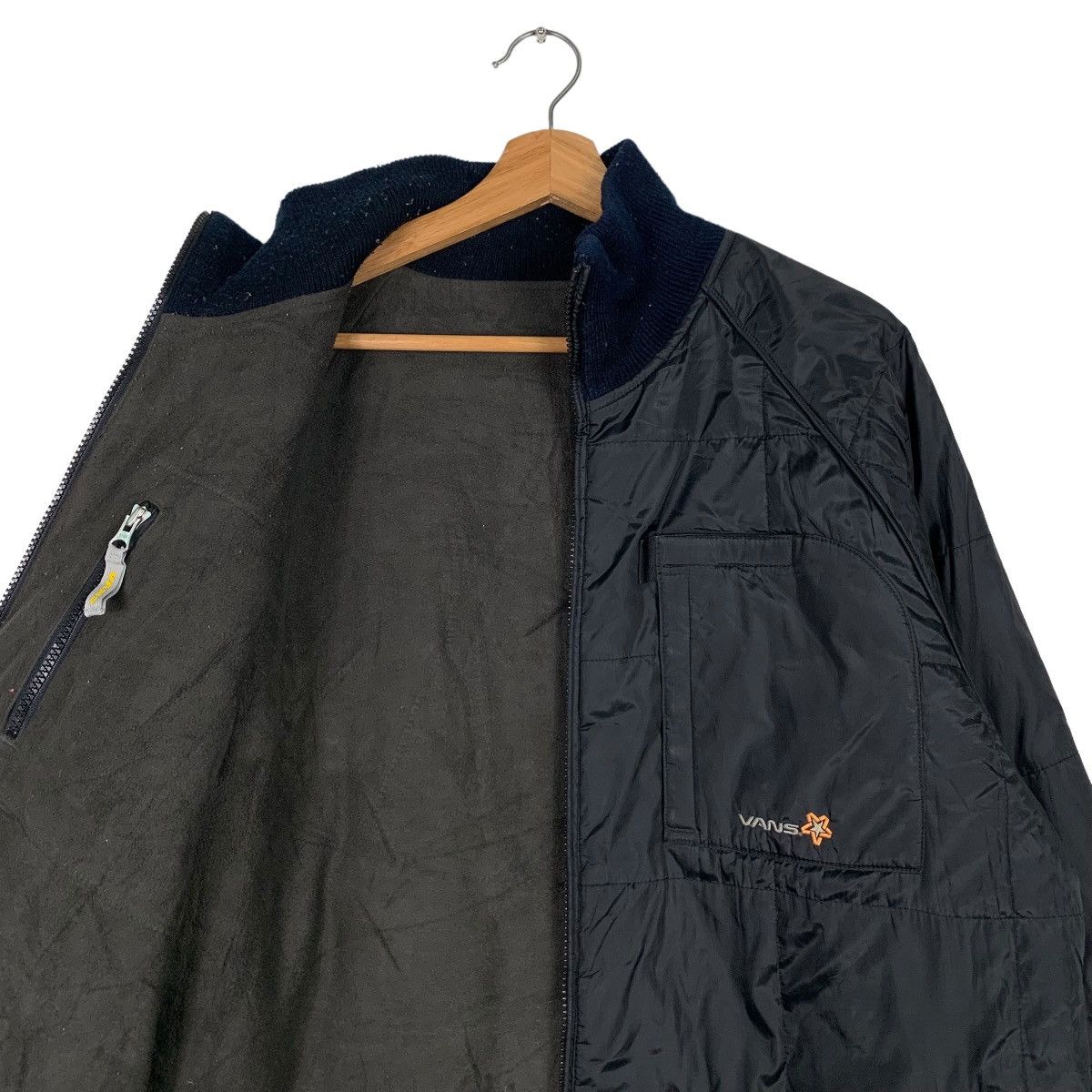 Vans VANS Embroidery Logo Turtle Neck Reversible Jacket #0180-C9 Size US L / EU 52-54 / 3 - 9 Thumbnail