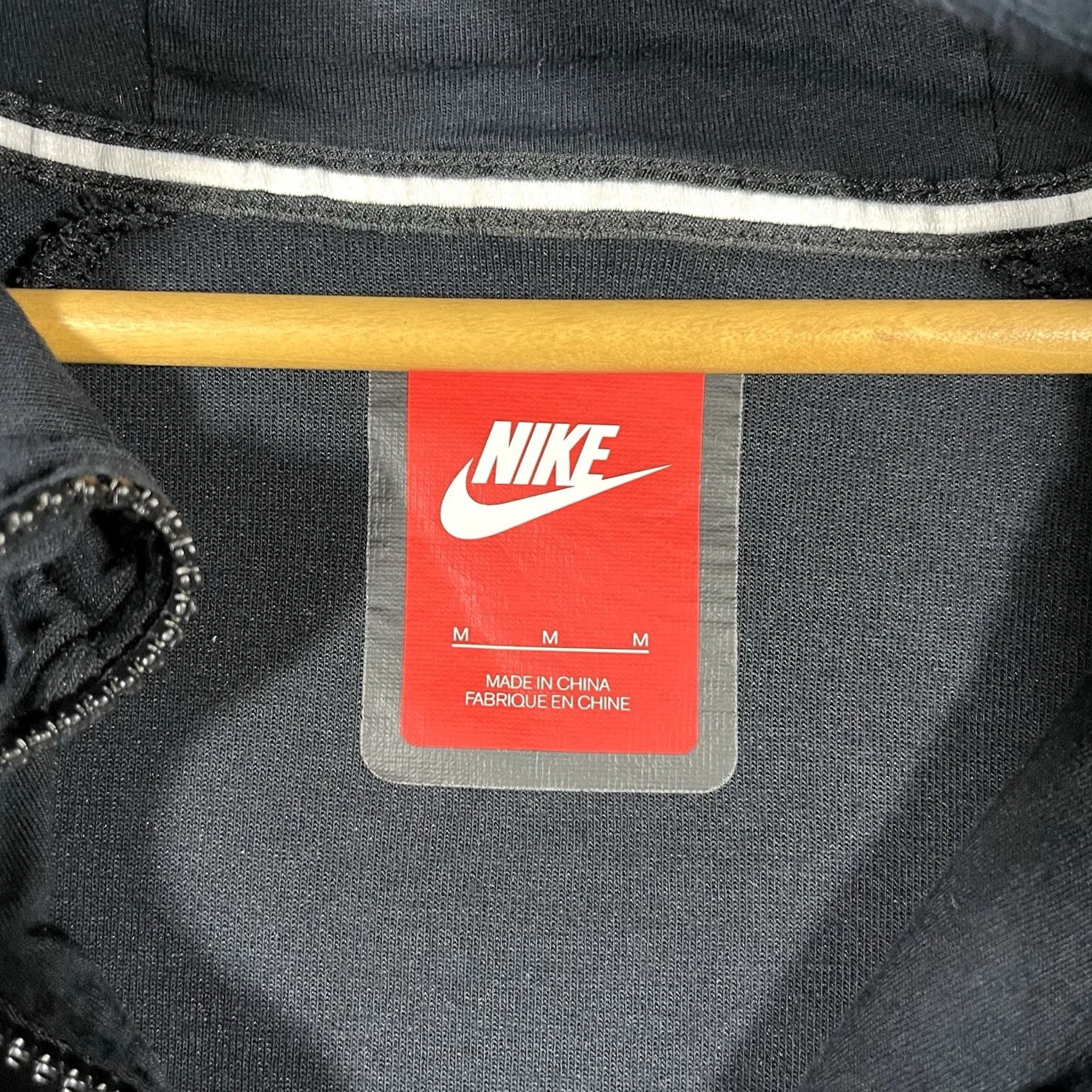 Nike Nike Womens Medium Tech Fleece Zip Hoodie Black Activewear Workout 806329-010 Size M / US 6-8 / IT 42-44 - 6 Thumbnail