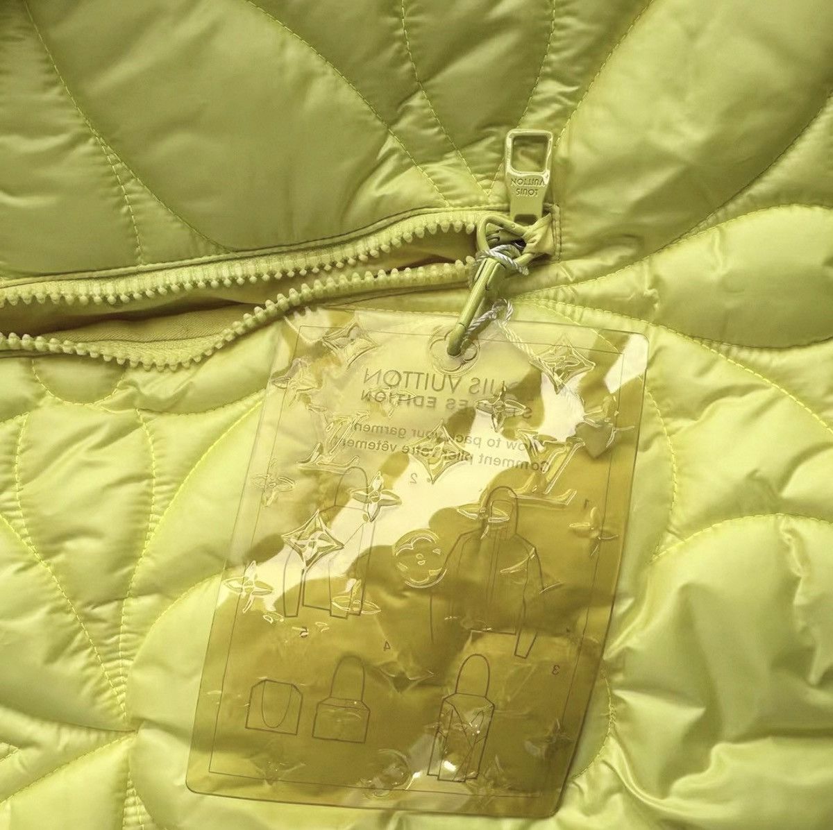 Louis Vuitton Louis Vuitton 50 LVSE Flower Monogram Puffer Hoodie Jacket Size US M / EU 48-50 / 2 - 4 Thumbnail