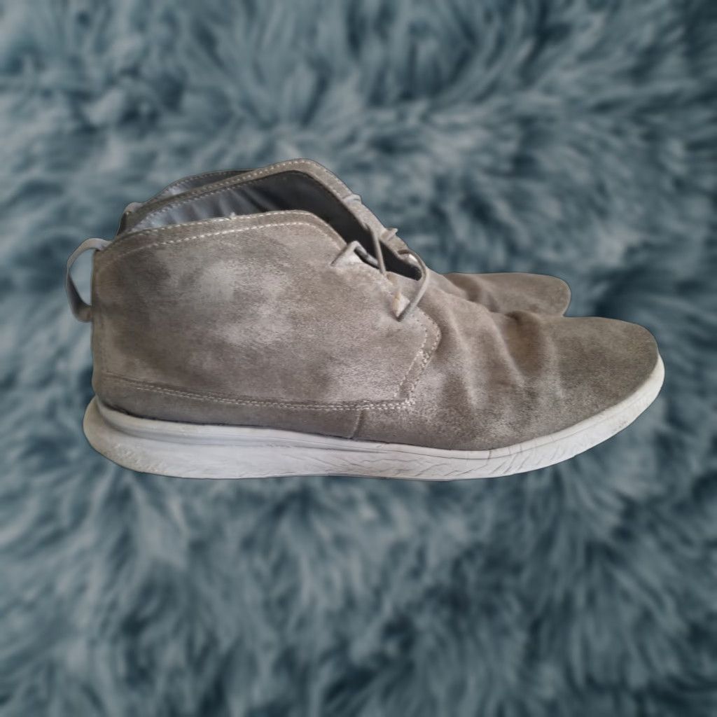 johnnie-O johnnie-O The Chill Chukka Boots Mens Size 13 M Gray Suede Size US 13 / EU 46 - 1 Thumbnail