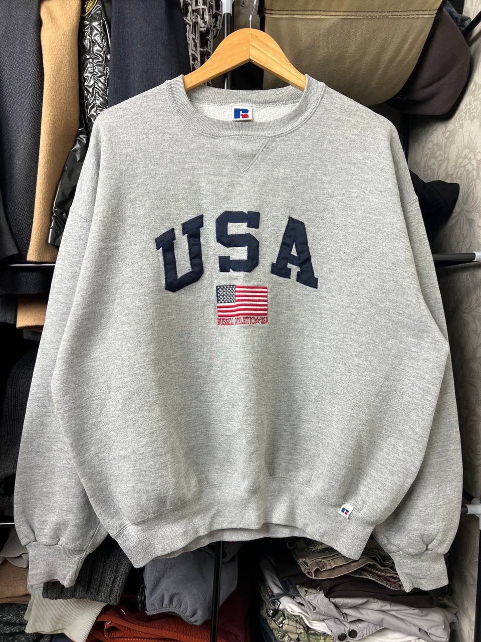 Vintage Russell Athletic Made USA Flag logo baggy sweatshirt