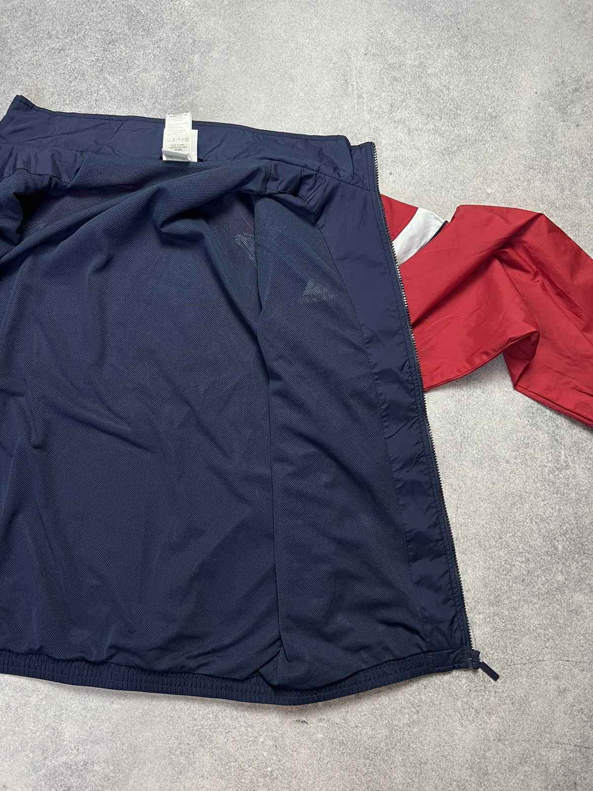 Vintage Vintage 90s Retro Adidas Nylon Track Y2K Jacket Size US M / EU 48-50 / 2 - 7 Thumbnail