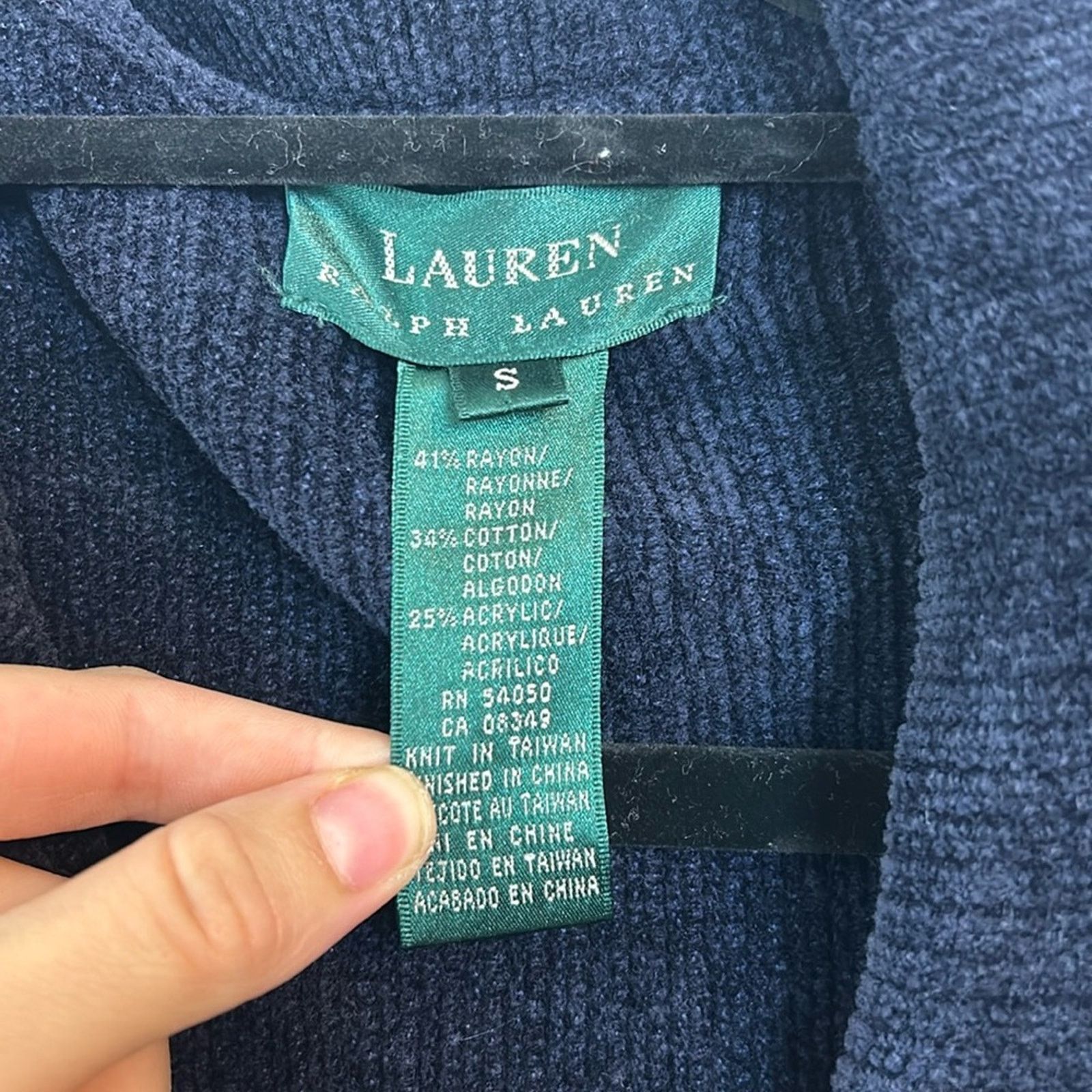 Ralph Lauren Vintage 90s Ralph Lauren Crest Chenille Cardigan Size S / US 4 / IT 40 - 3 Thumbnail