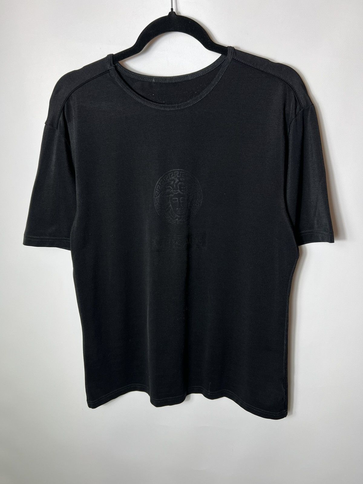 Versace Vintage streetwear y2k hype Versace Big Logo Black T-shirt Size US M / EU 48-50 / 2 - 1 Thumbnail