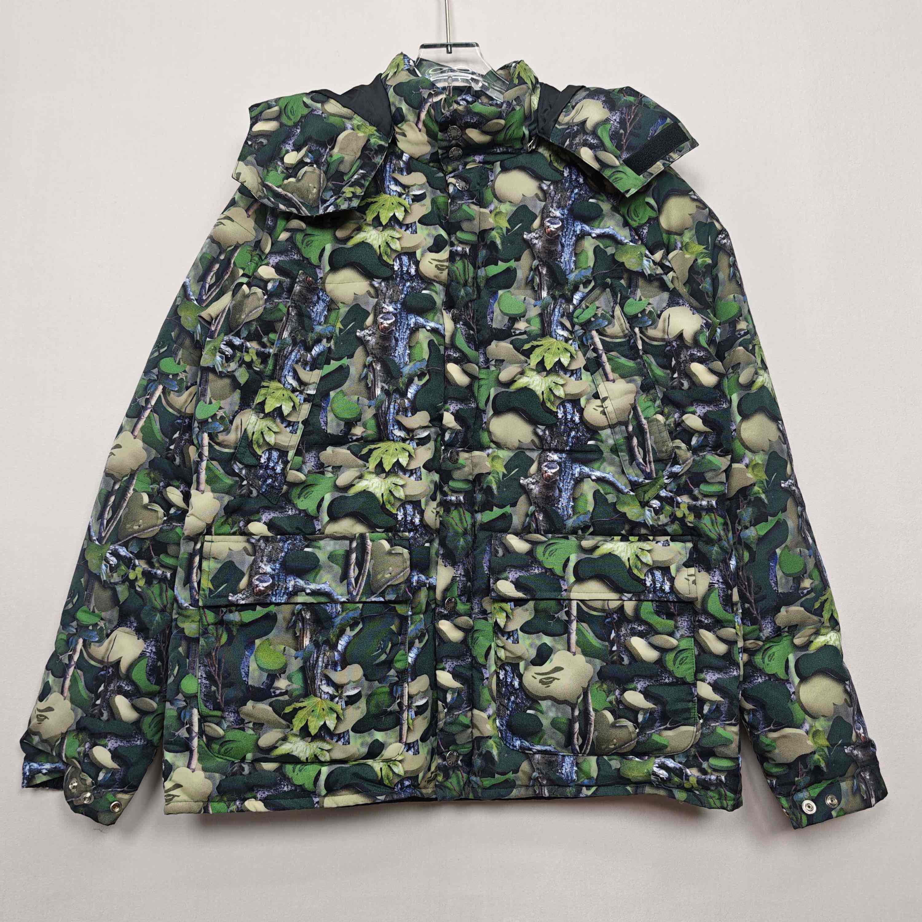 Bape A Bathing Ape Camo Down Jacket Size L Size US L / EU 52-54 / 3 - 1 Thumbnail