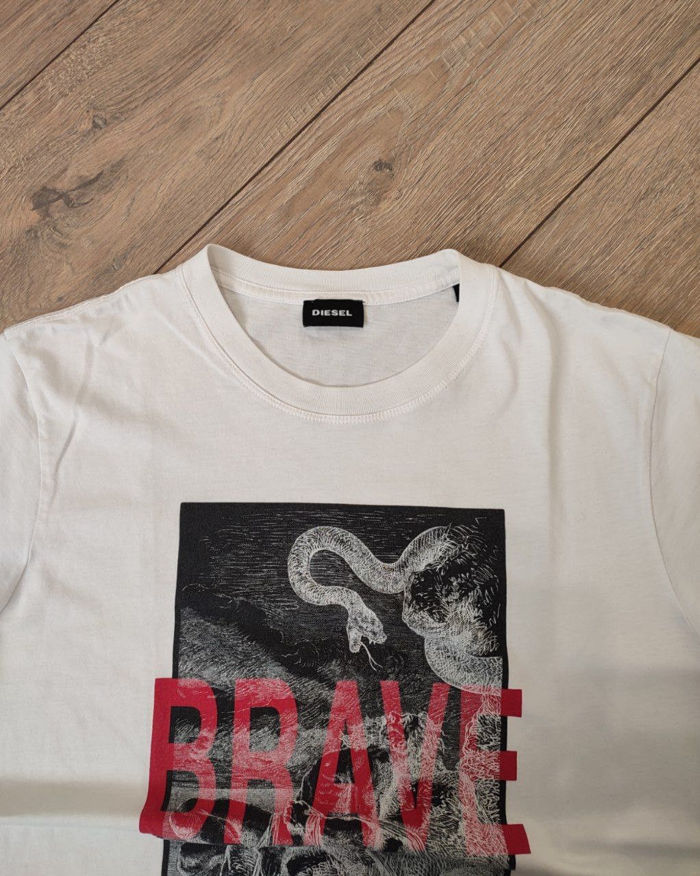 Diesel T Shirt Diesel Graphic Dragon Print Grunge 1 of 1 Size US M / EU 48-50 / 2 - 3 Thumbnail