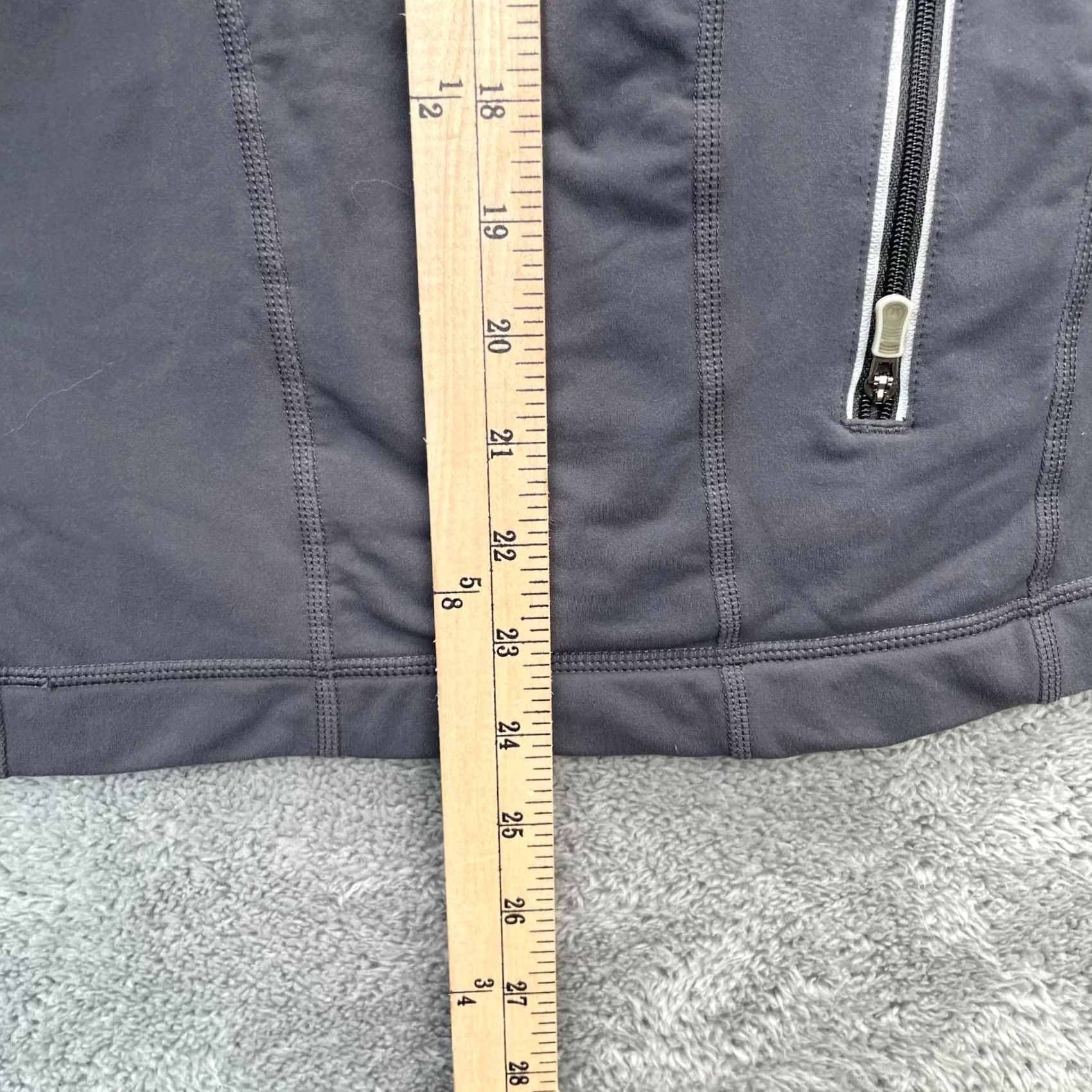Lululemon Lululemon Hoodie Womens 6 Gray Nylon Stretch Pockets Thumbhole Sleeve Pullover Size M / US 6-8 / IT 42-44 - 6 Thumbnail