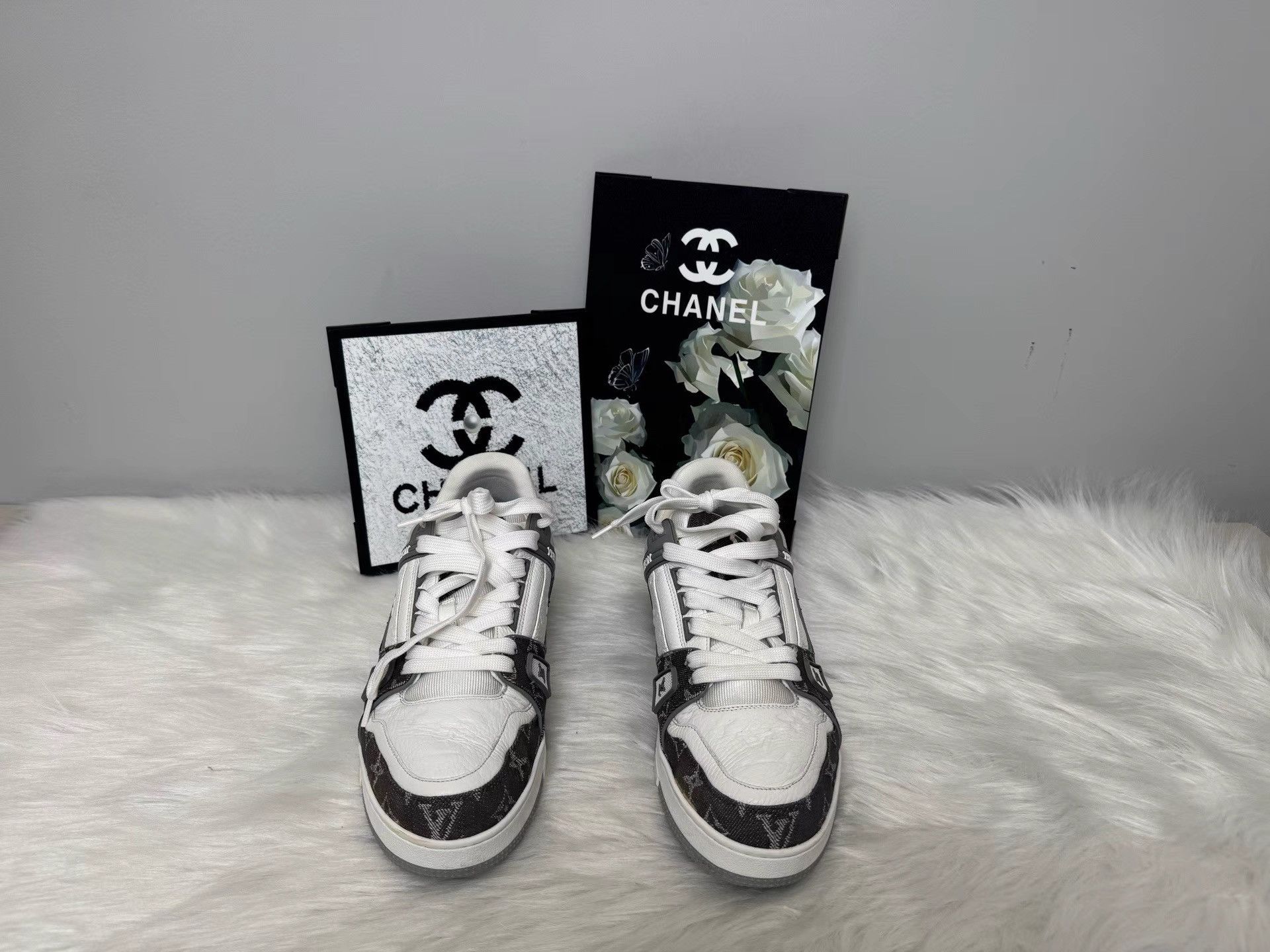 Louis Vuitton Louis Vuitton Grey White Denim Trainer Sneakers K36 Size US 8.5 / EU 41-42 - 2 Thumbnail