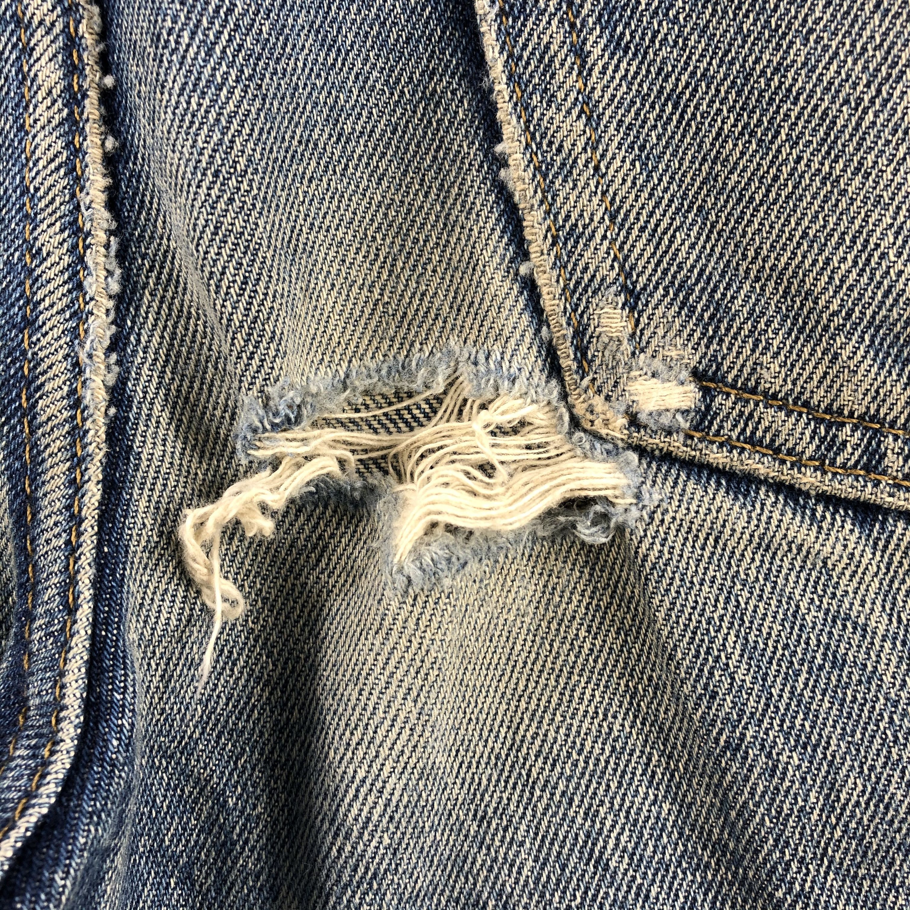Lee Vintage Blue Wash Ripped Lee Jeans-J1664 Size US 33 - 9 Thumbnail