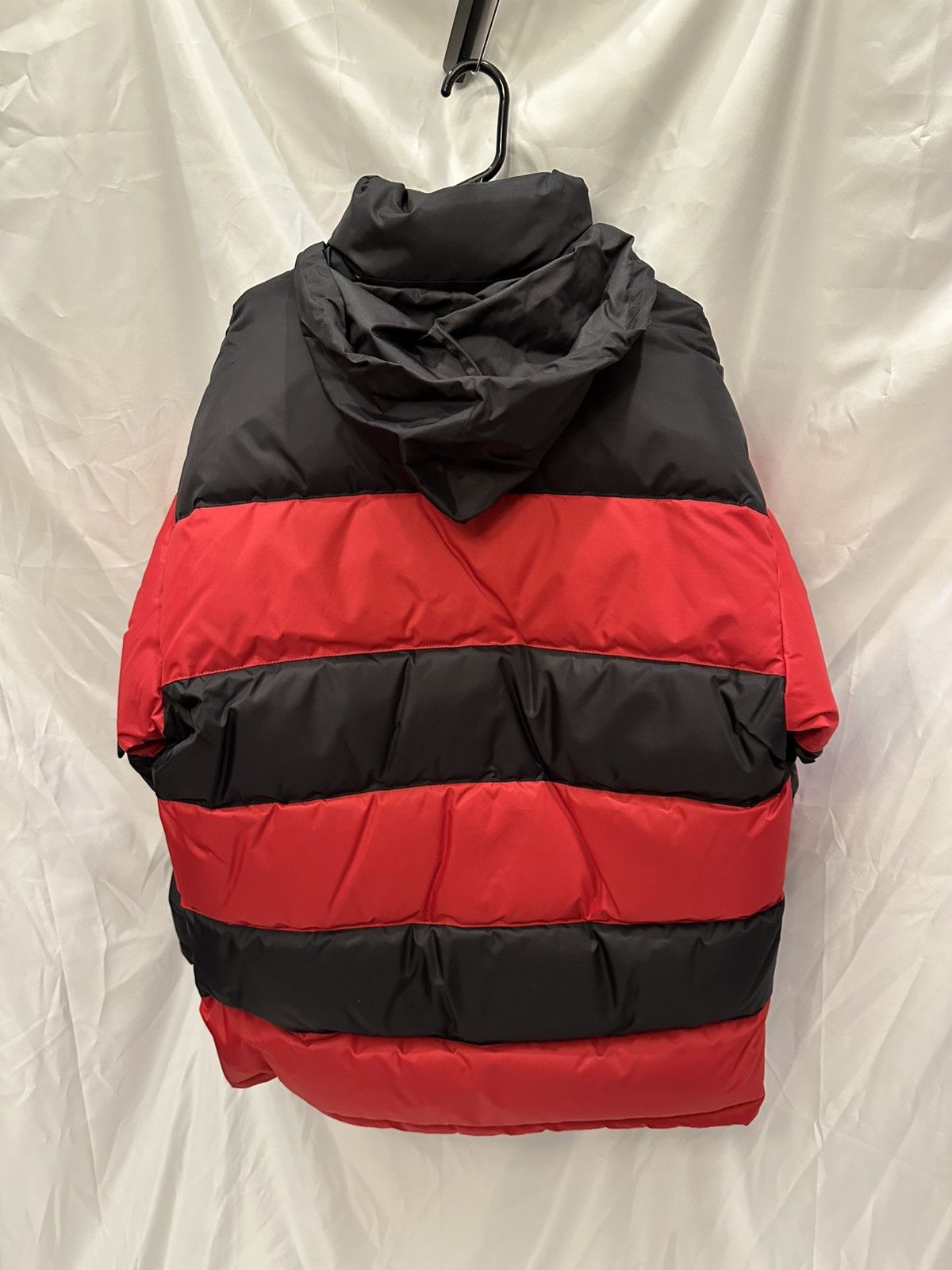 Balenciaga Balenciaga AW18 Striped Puffer Down Jacket Size US M / EU 48-50 / 2 - 2 Thumbnail