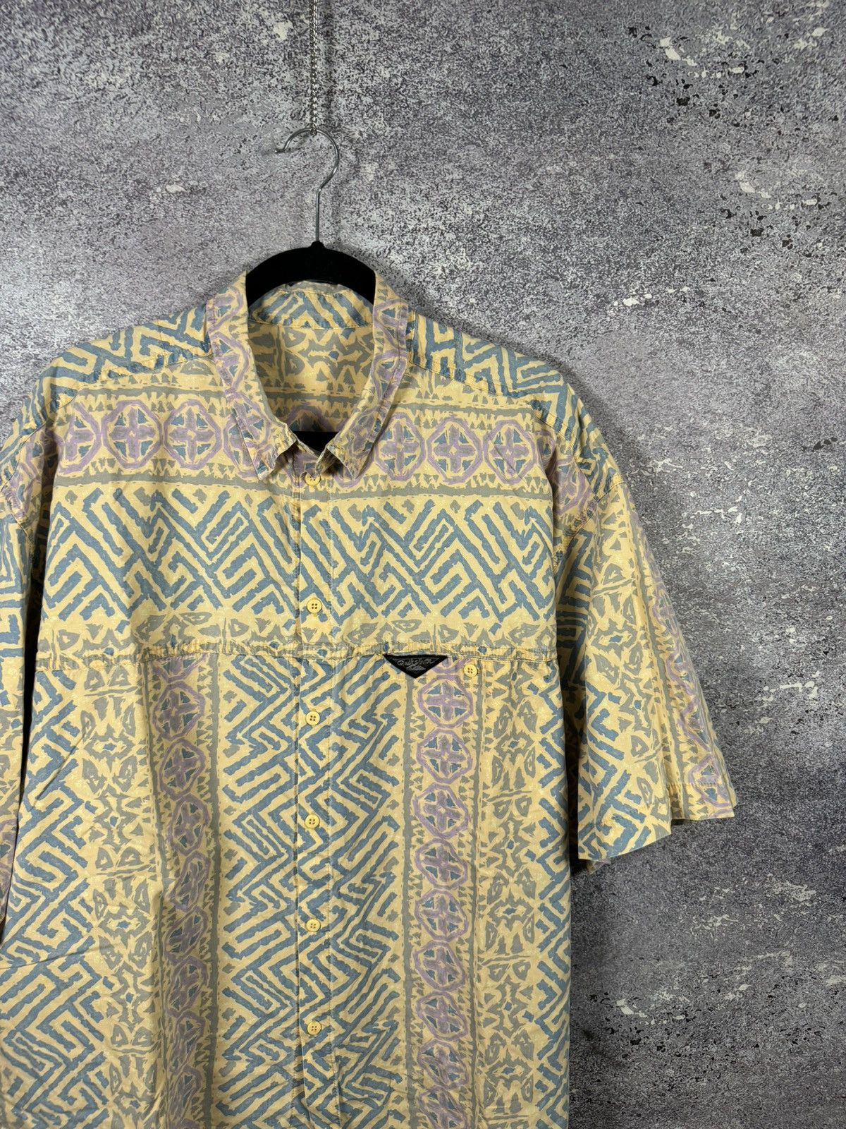 Quiksilver × Vintage 90’s Vintage Quiksilver AOP Aztec Surf USA Corduroy Shirt Size US XXL / EU 58 / 5 - 2 Thumbnail