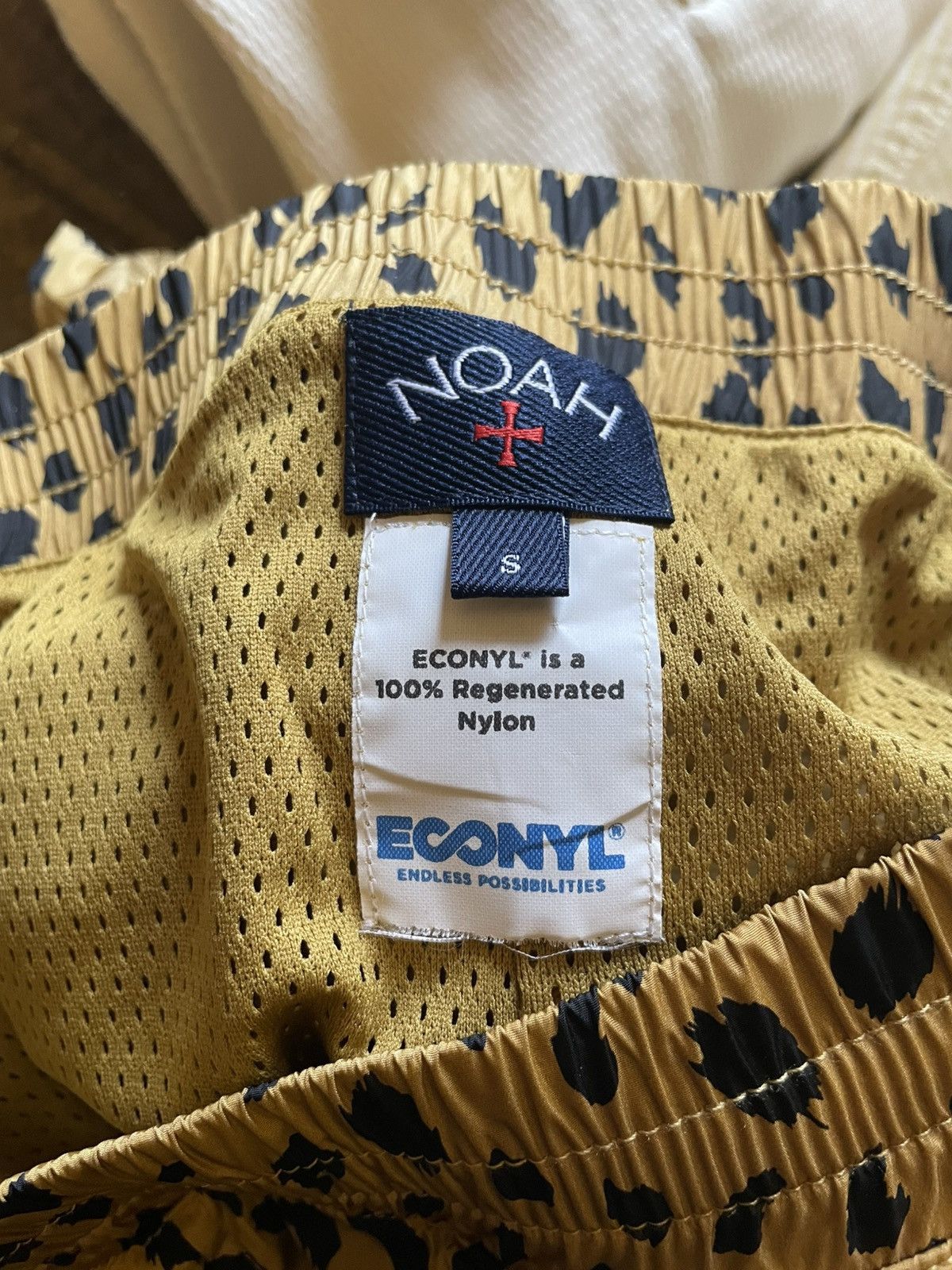 Noah Noah Leopard Nylon Pants in Small Size US 29 - 4 Thumbnail