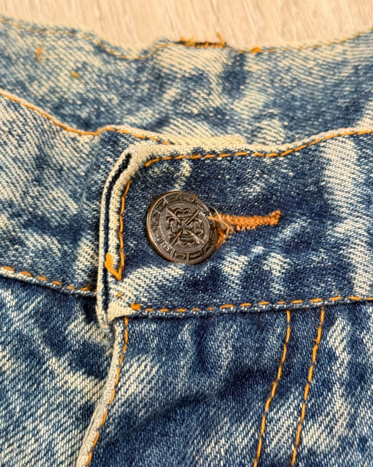 Puma Rare Vintage Puma In Action Acid Wash Denim Jeans Size 34x28 Size US 34 / EU 50 - 6 Thumbnail