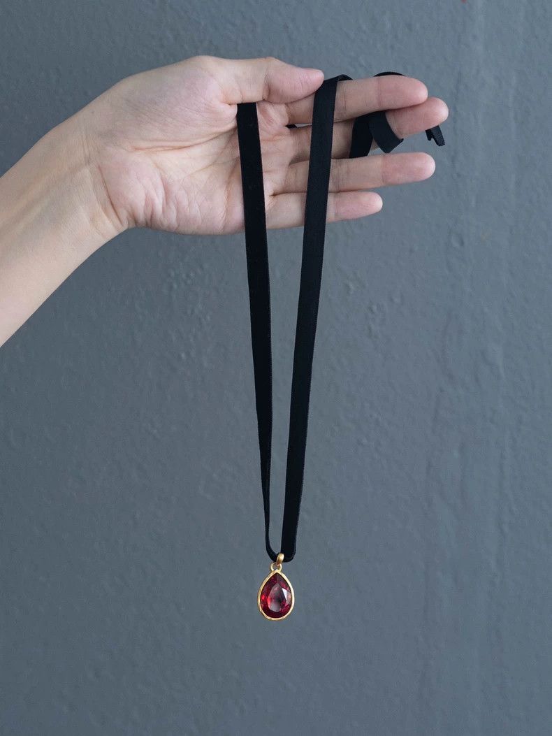 Kenzo KENZO Ruby velvet strap necklace vintage Size ONE SIZE - 2 Thumbnail