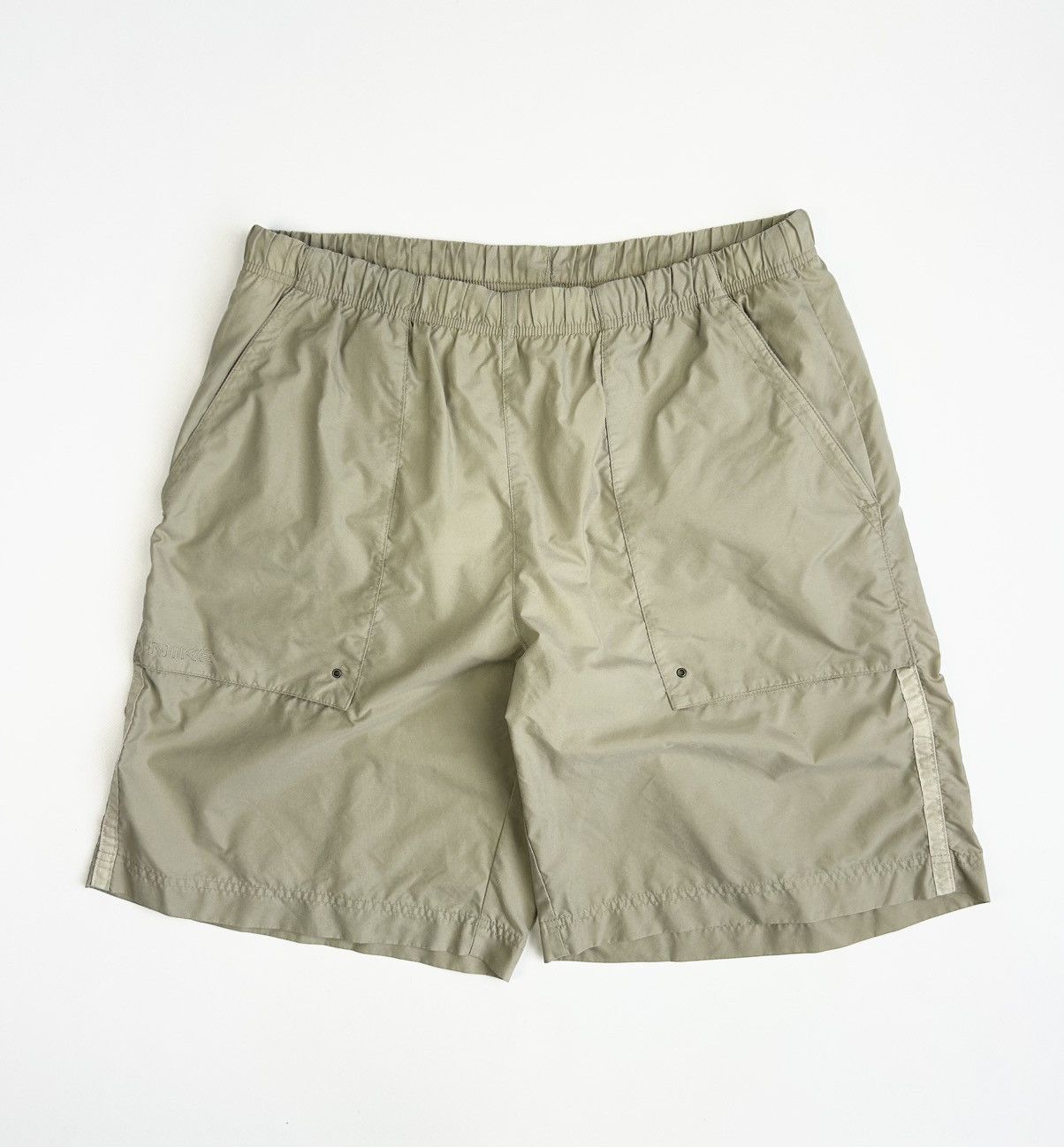 Nike × Vintage Vintage Nike Baggy Shorts Y2k Size US 34 / EU 50 - 1 Thumbnail