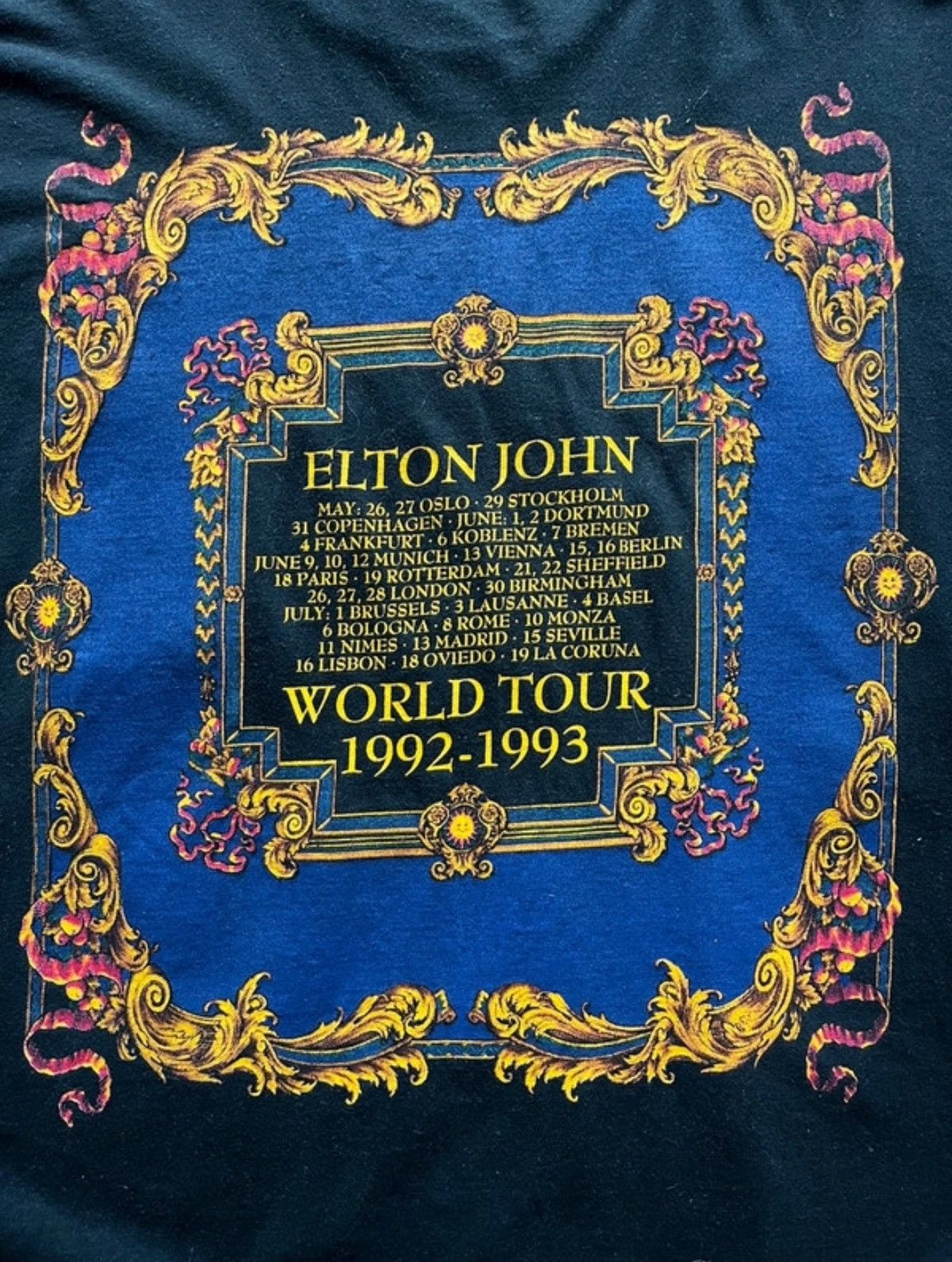 Gianni Valentino × Versace Elton John 1992 - 1993 world tour tee Size US L / EU 52-54 / 3 - 4 Thumbnail