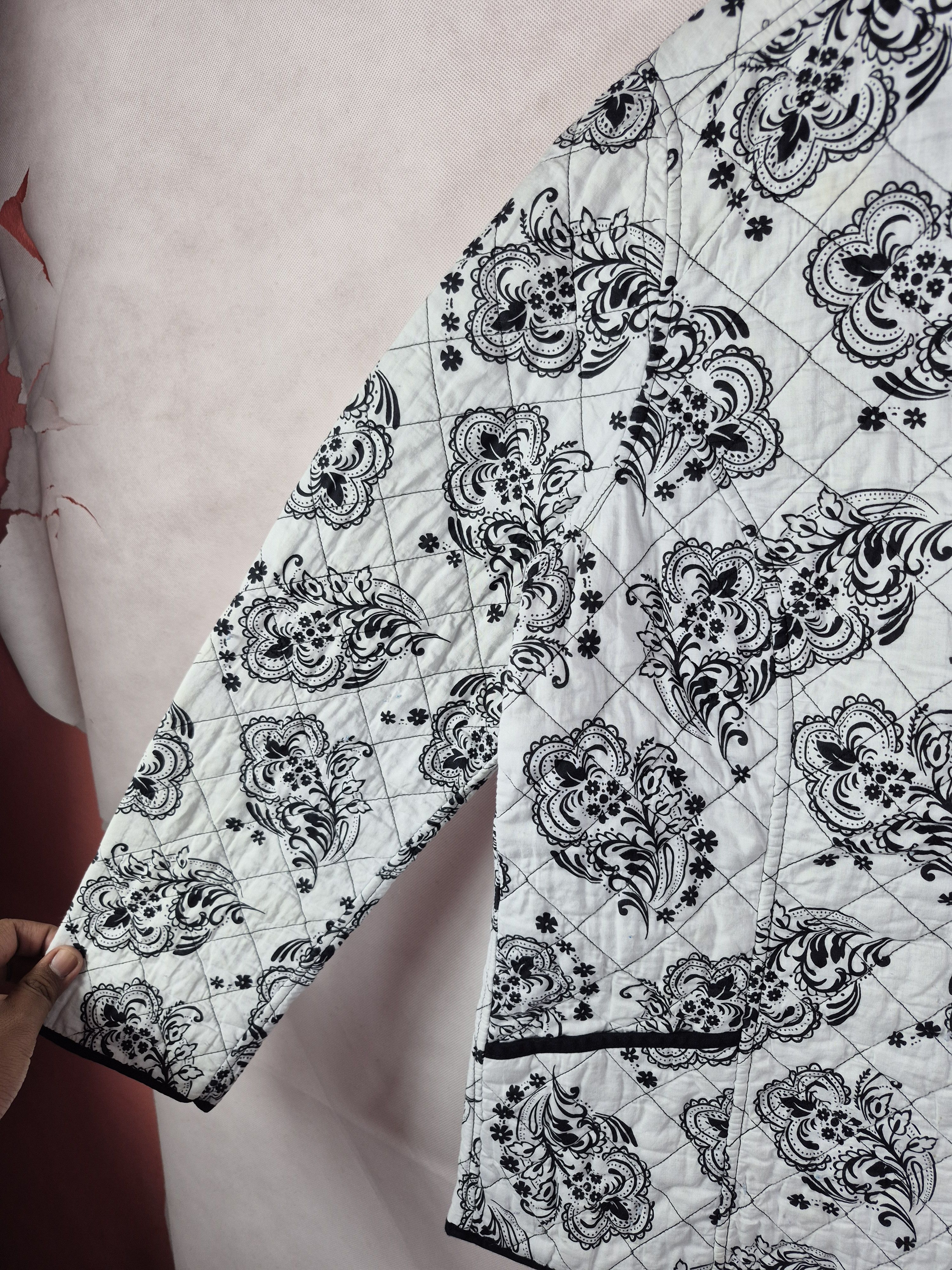 Croft & Barrow 🔥 Croft & Barrow Paisley Reversible Light Jacket Size US L / EU 52-54 / 3 - 8 Thumbnail