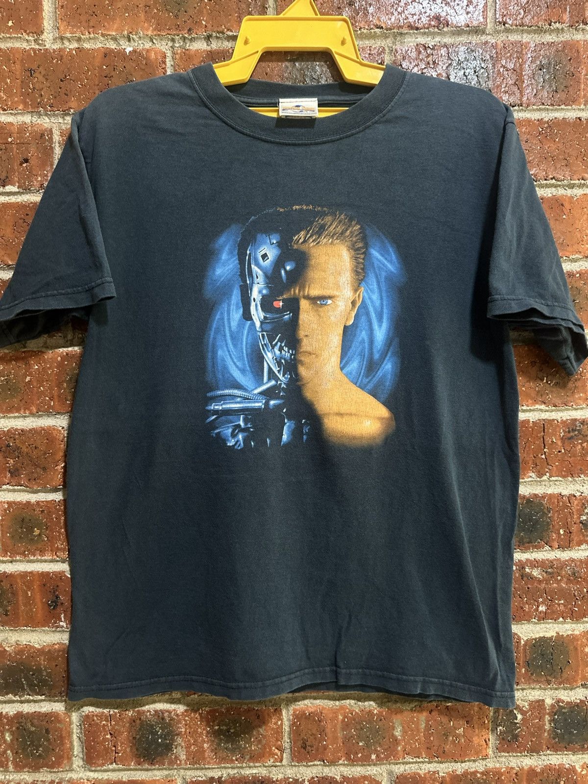 Universal Studios Vintage Universal Studios Terminator 2 Faded Tee Size US M / EU 48-50 / 2 - 1 Thumbnail