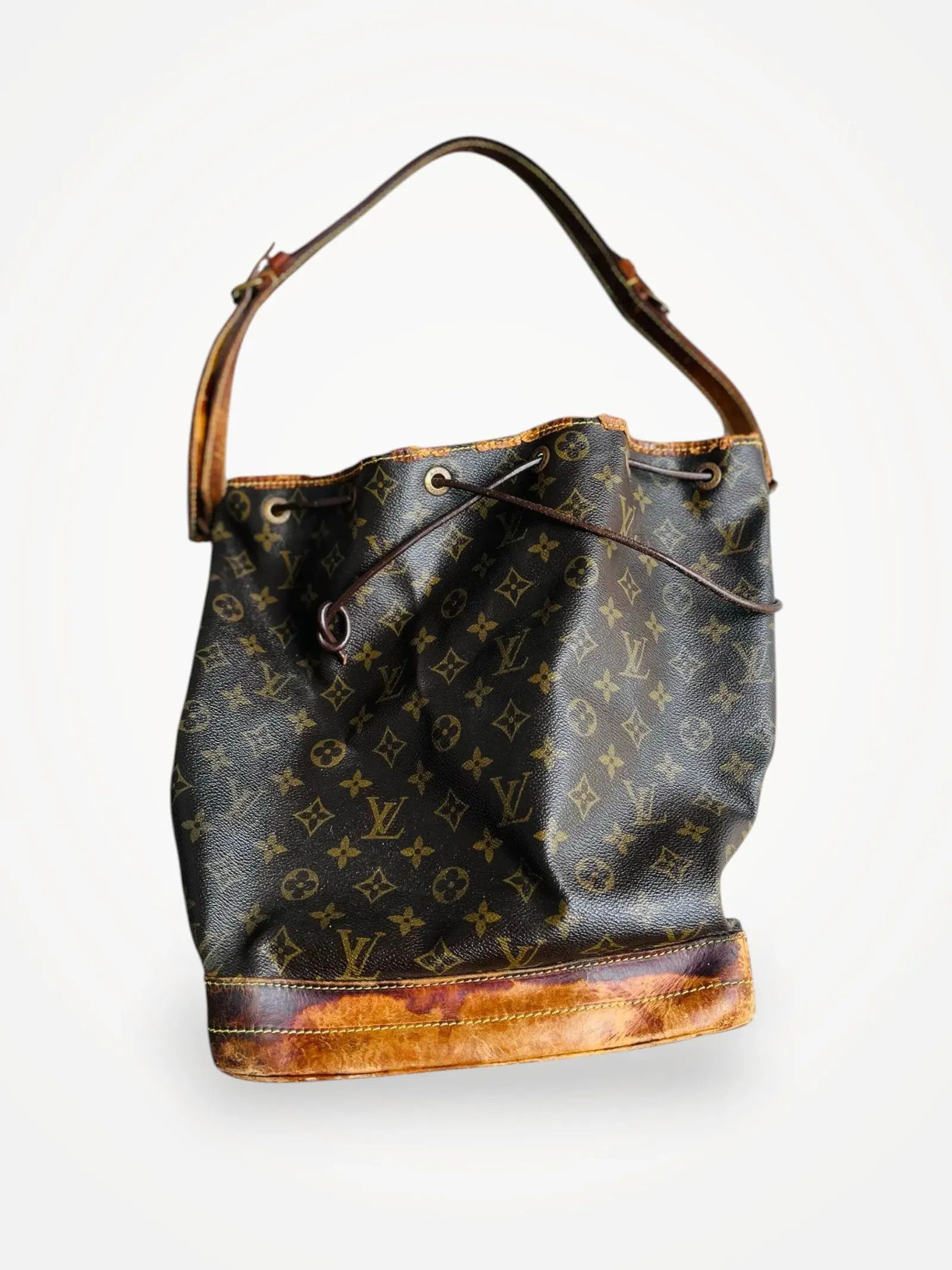 Louis Vuitton Louis Vuitton Louis Vuitton Noe Bucket Bag Size ONE SIZE - 1 Thumbnail