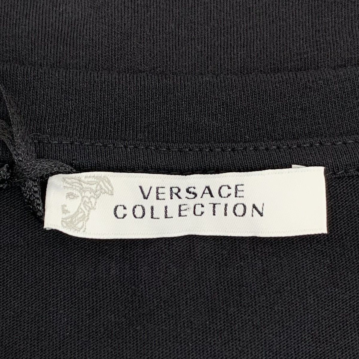Versace Versace Black Medusa Crew Neck Short Sleeve T-Shirt K26WX Size US XL / EU 56 / 4 - 5 Thumbnail